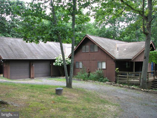 ASPEN HILL FARMS - Residential Lease