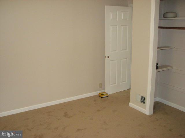 ASPEN HILL FARMS - Residential Lease