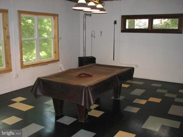 ASPEN HILL FARMS - Residential Lease