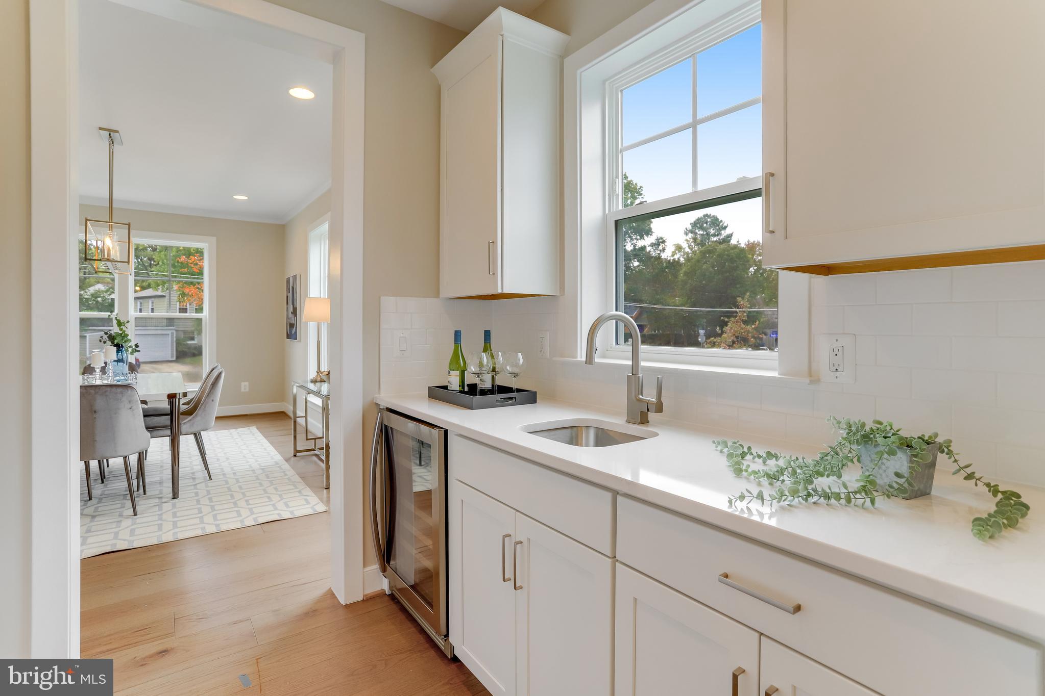 VIENNA WOODS - Residential