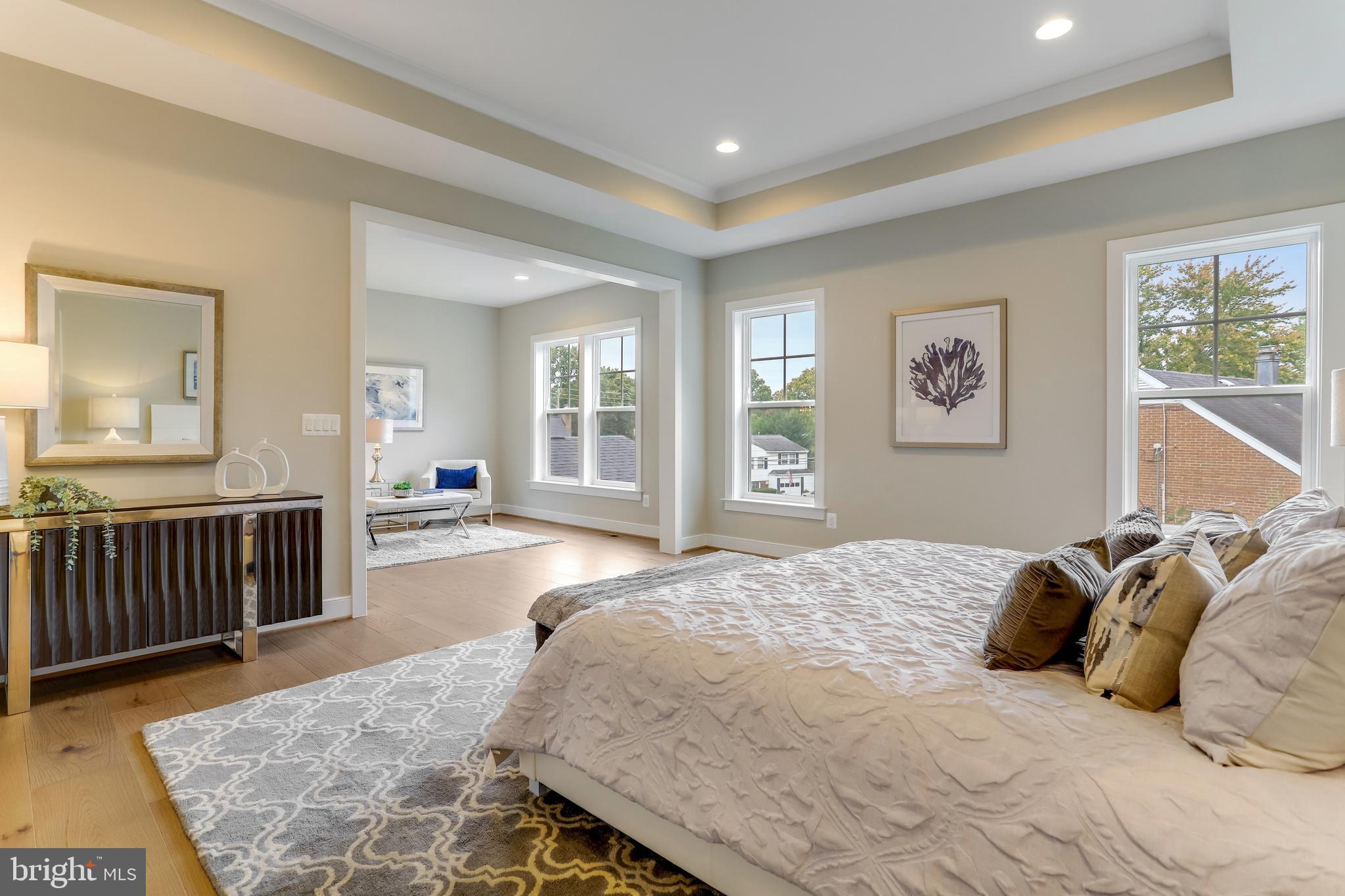 VIENNA WOODS - Residential