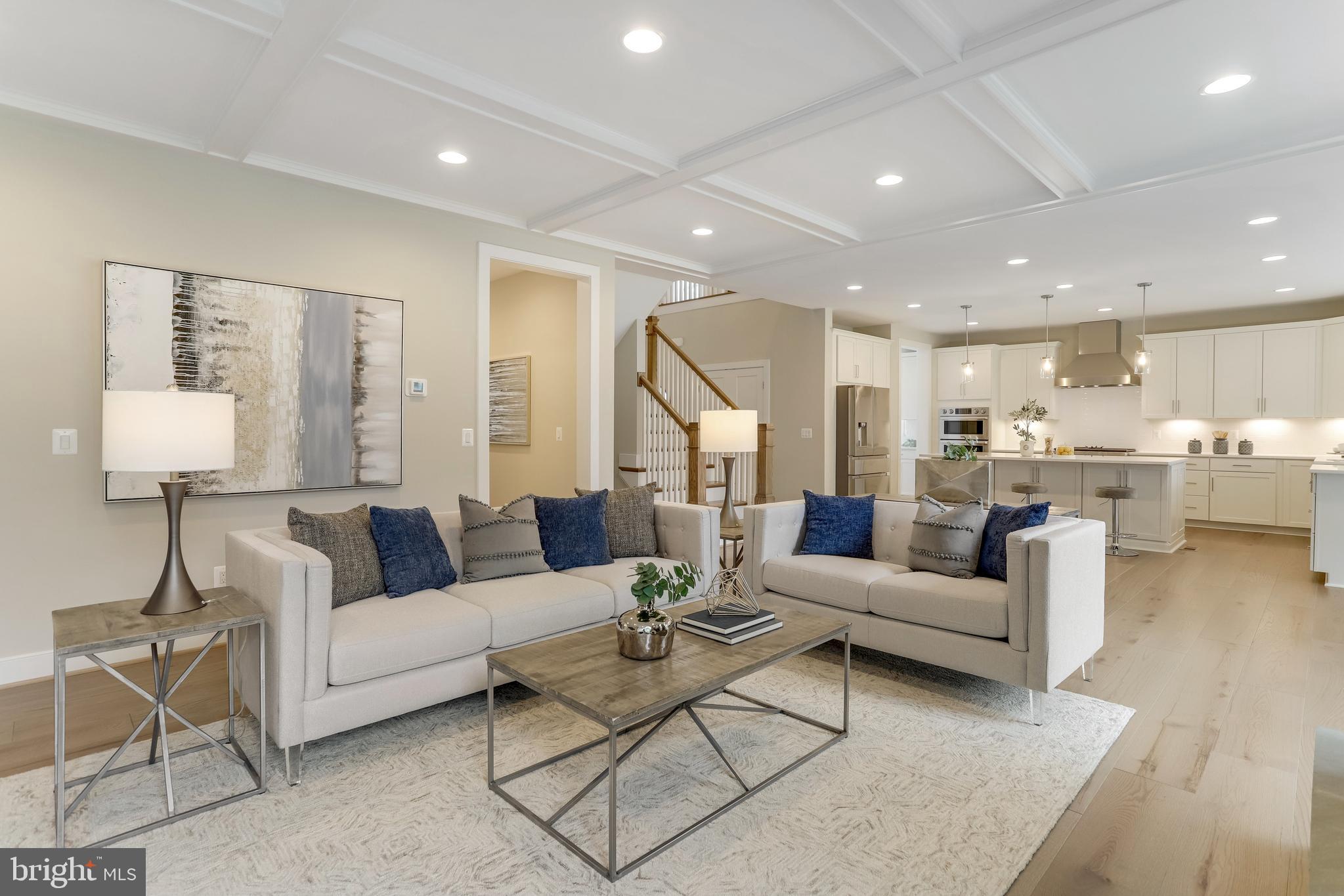 VIENNA WOODS - Residential