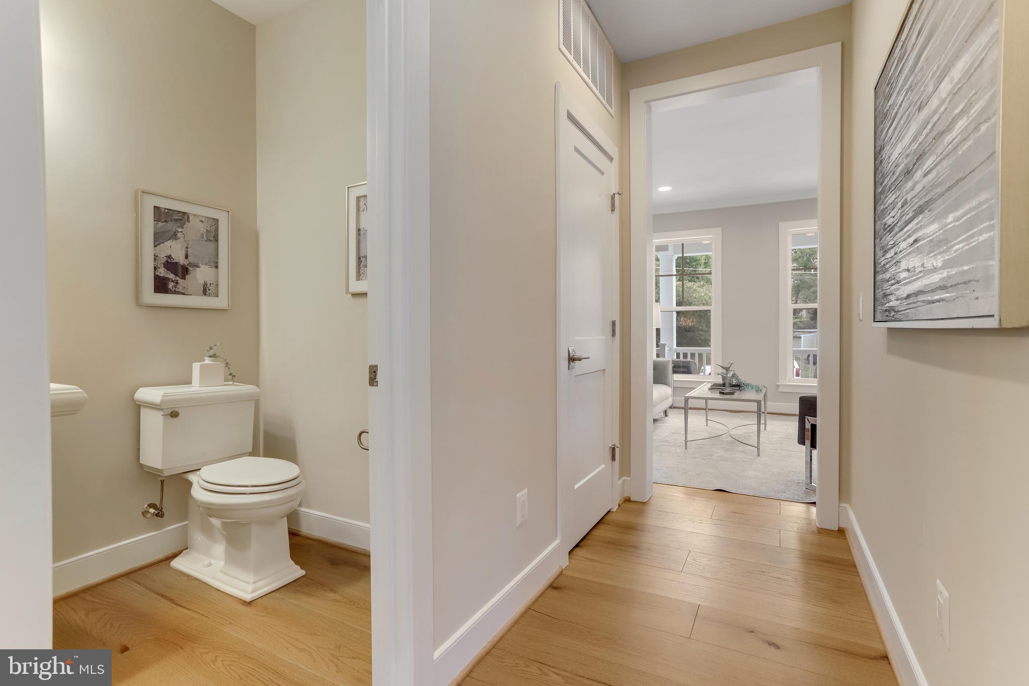 VIENNA WOODS - Residential