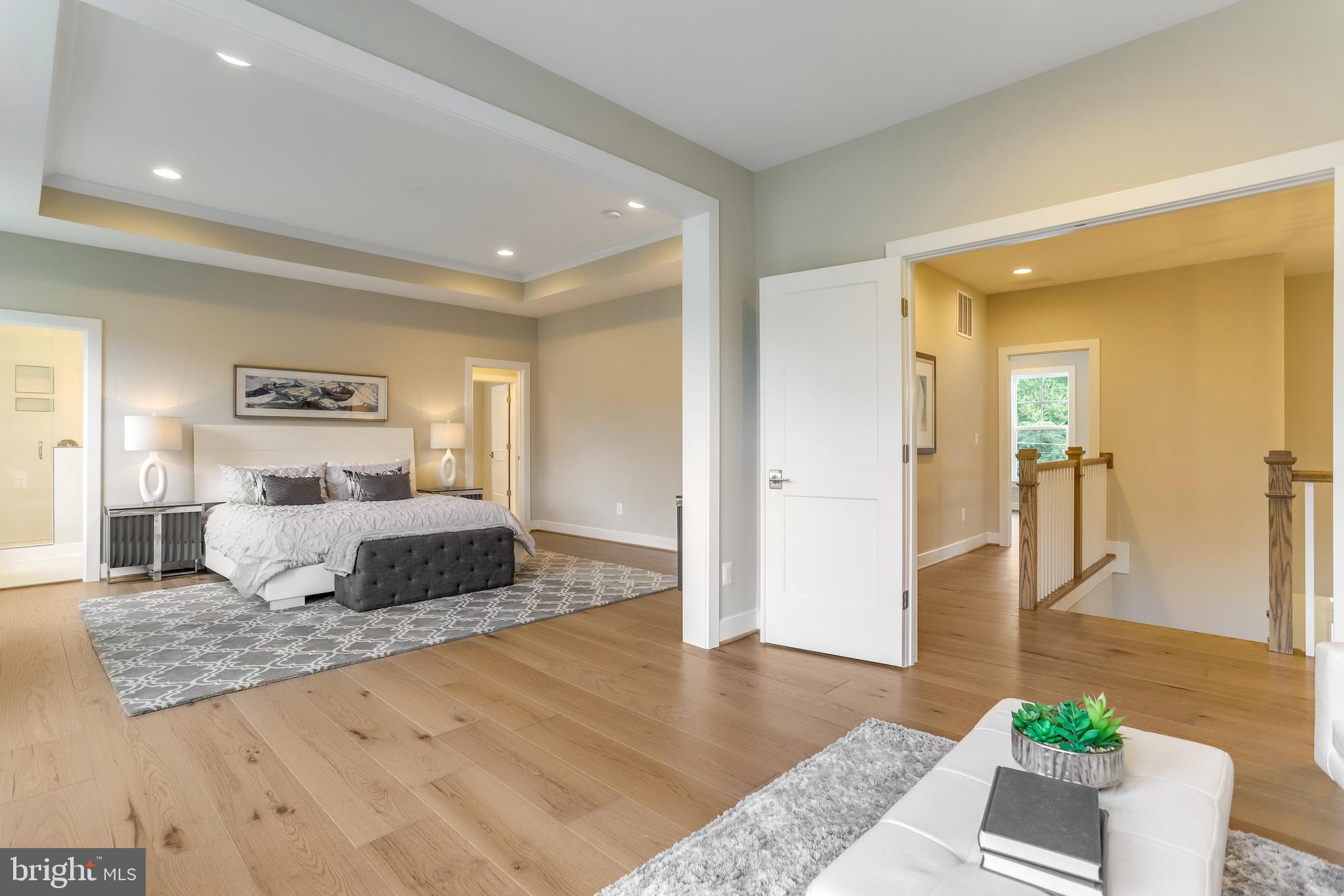 VIENNA WOODS - Residential