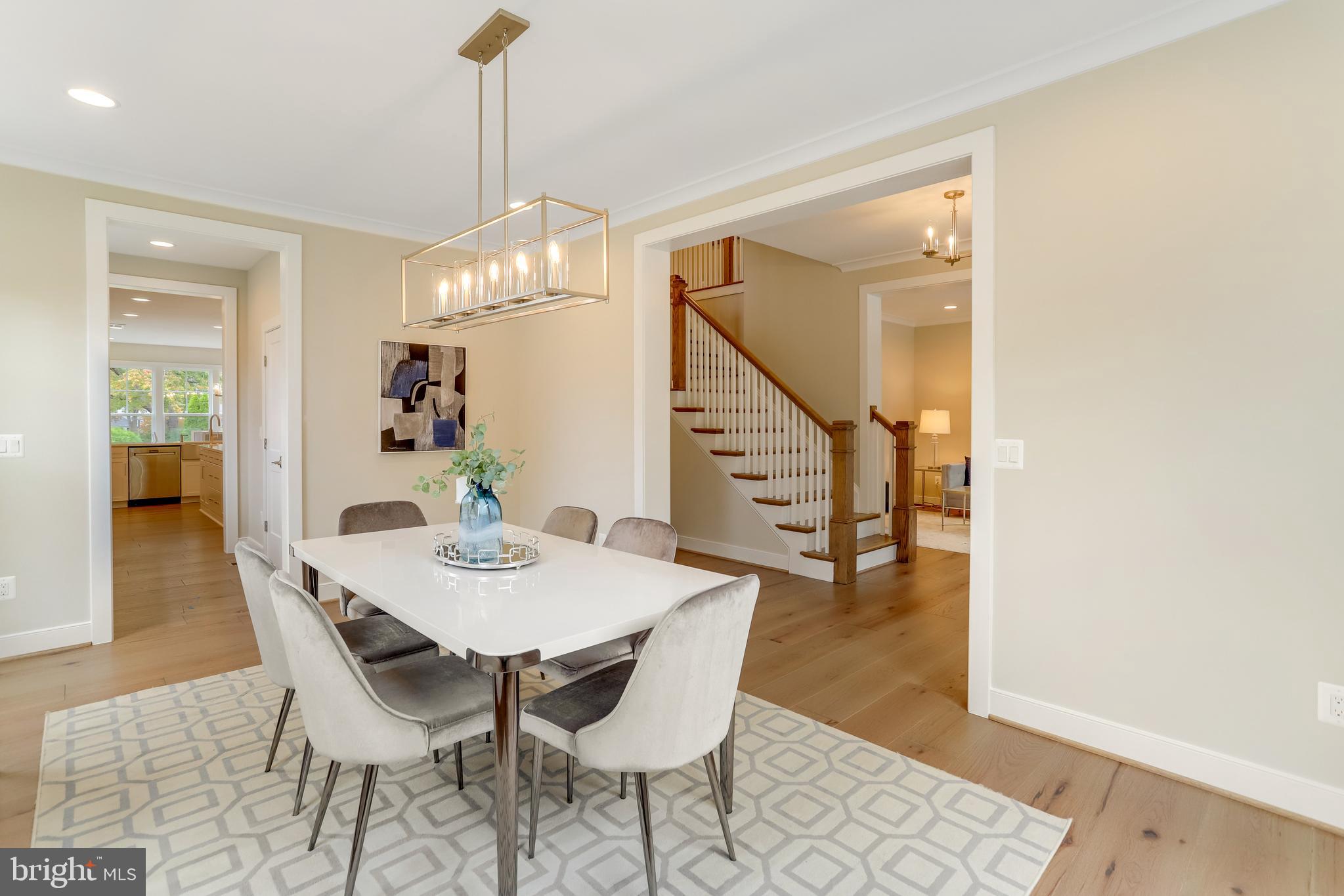 VIENNA WOODS - Residential