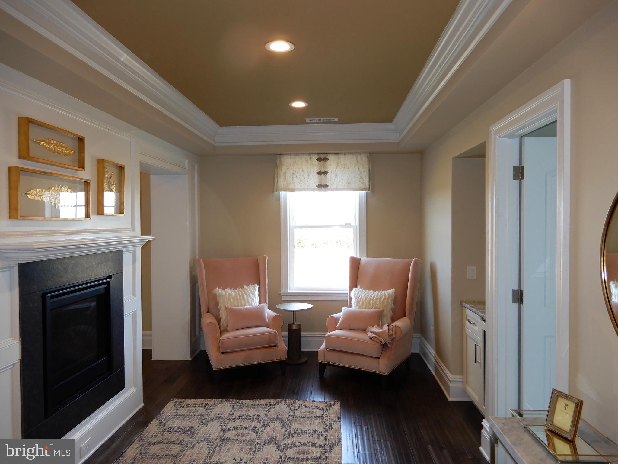 CRIMSON GLEN - Residential