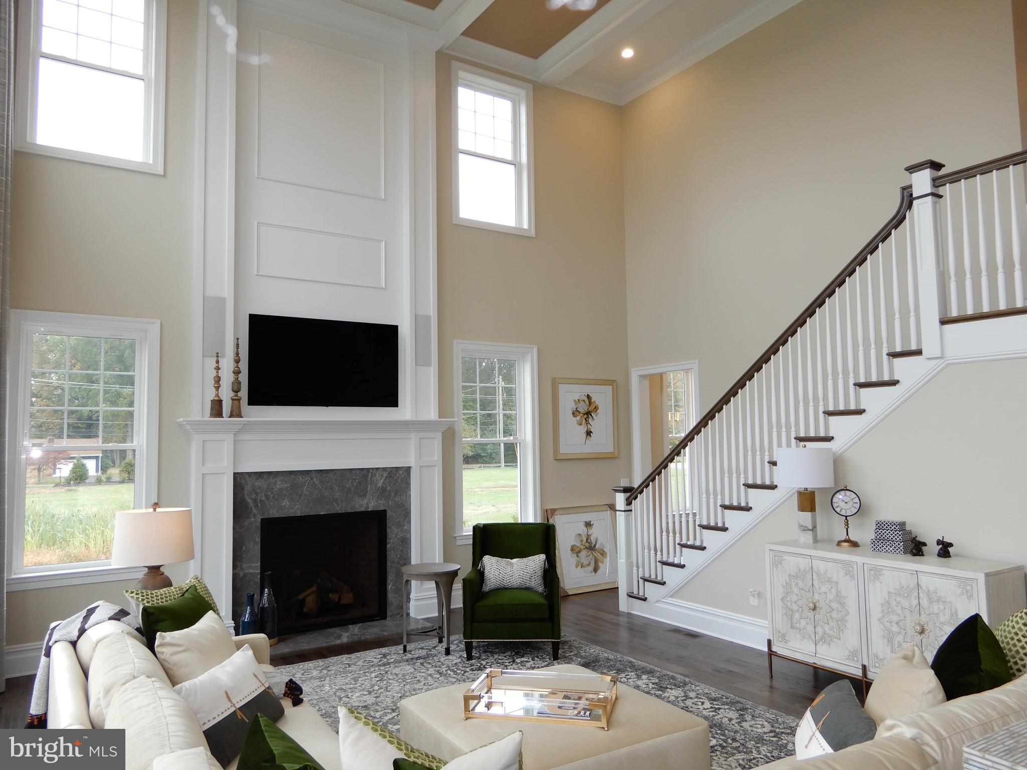 CRIMSON GLEN - Residential