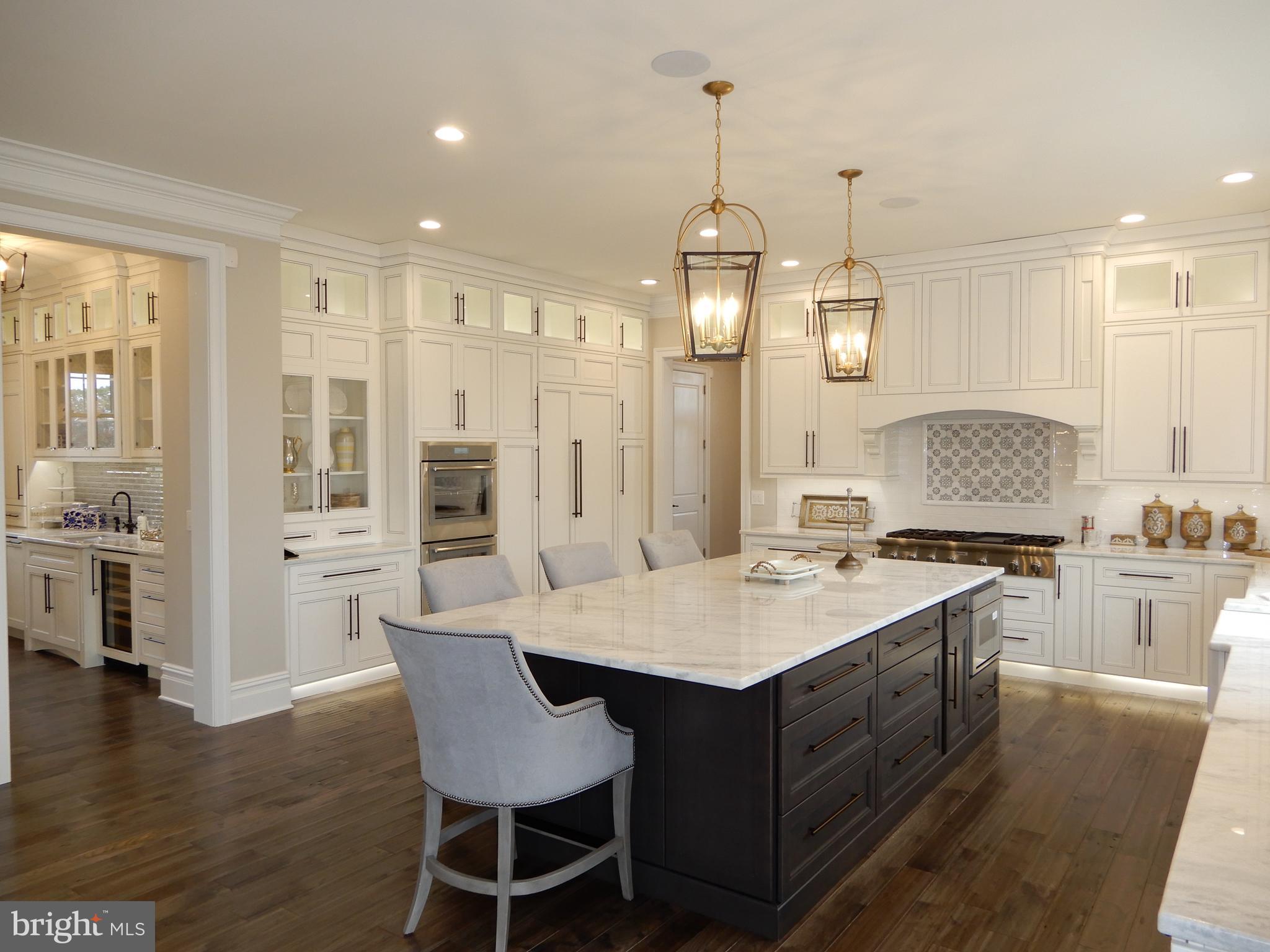 CRIMSON GLEN - Residential
