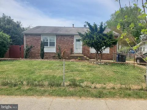 211 N Huron Drive, Oxon Hill, MD MLS: MDPG2145000