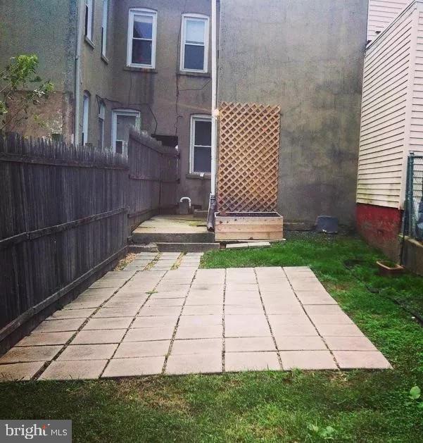 LANCASTER - Residential