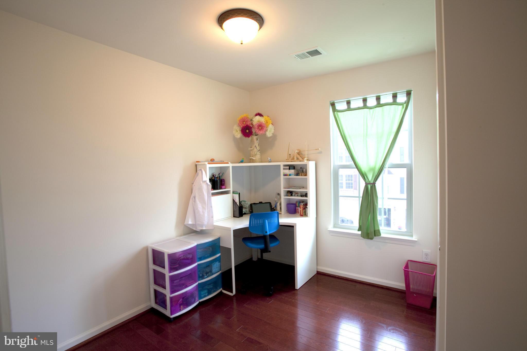 VILLAGE TOWNS - Residential