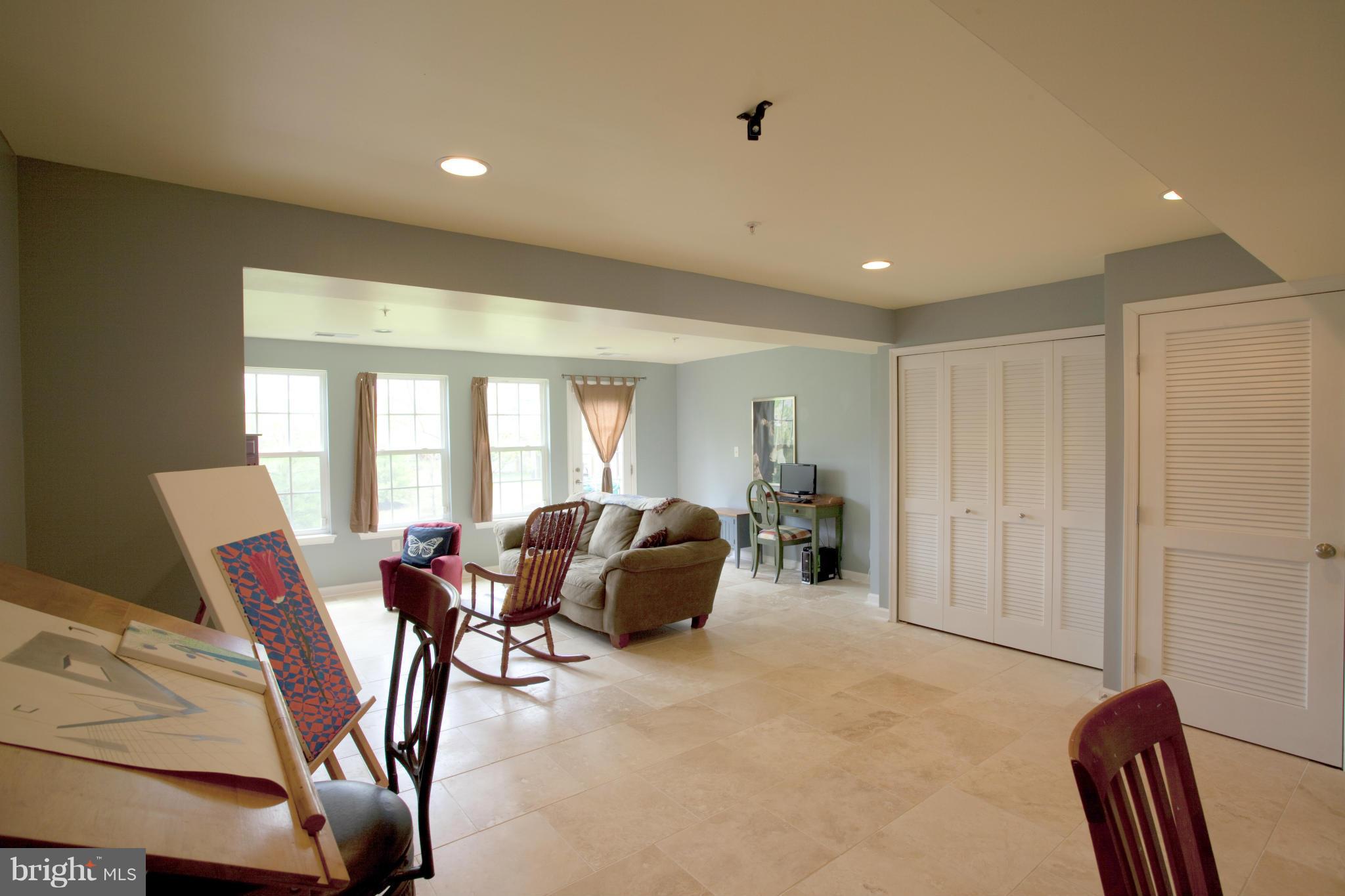 VILLAGE TOWNS - Residential