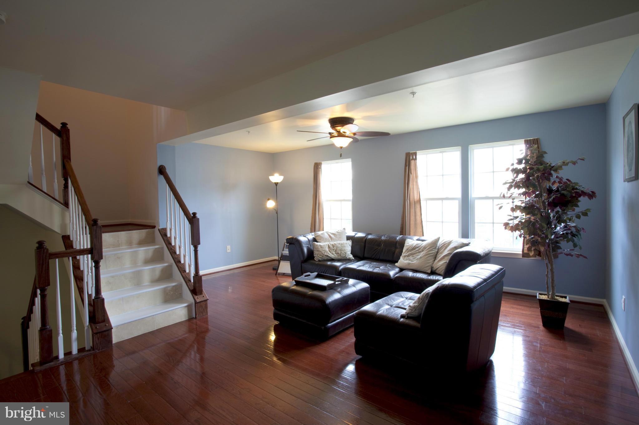 VILLAGE TOWNS - Residential