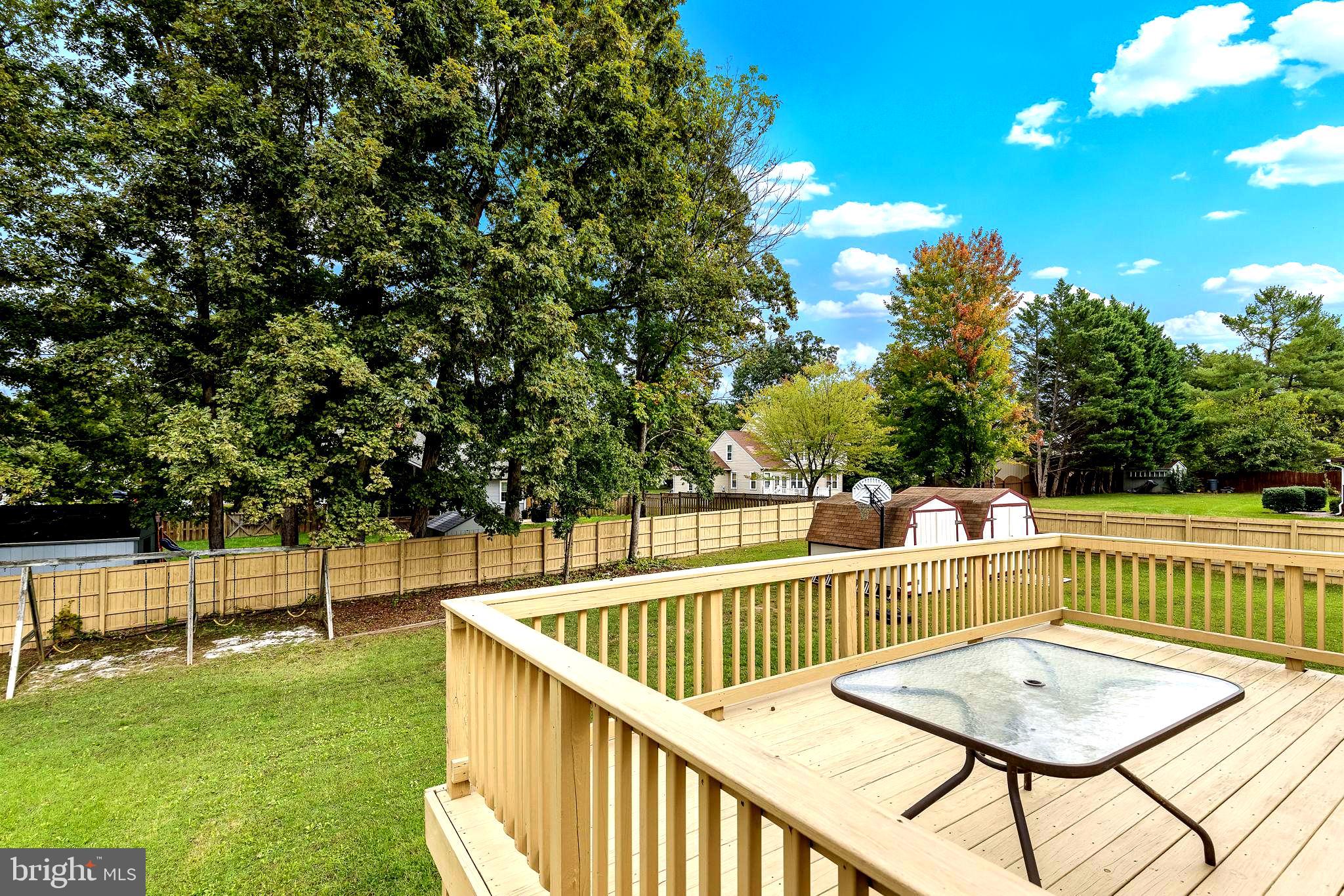 VISTA WOODS - Residential