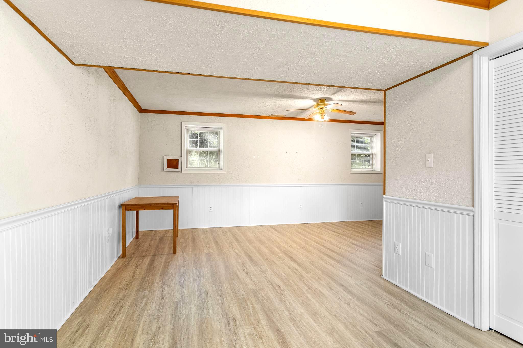 VISTA WOODS - Residential