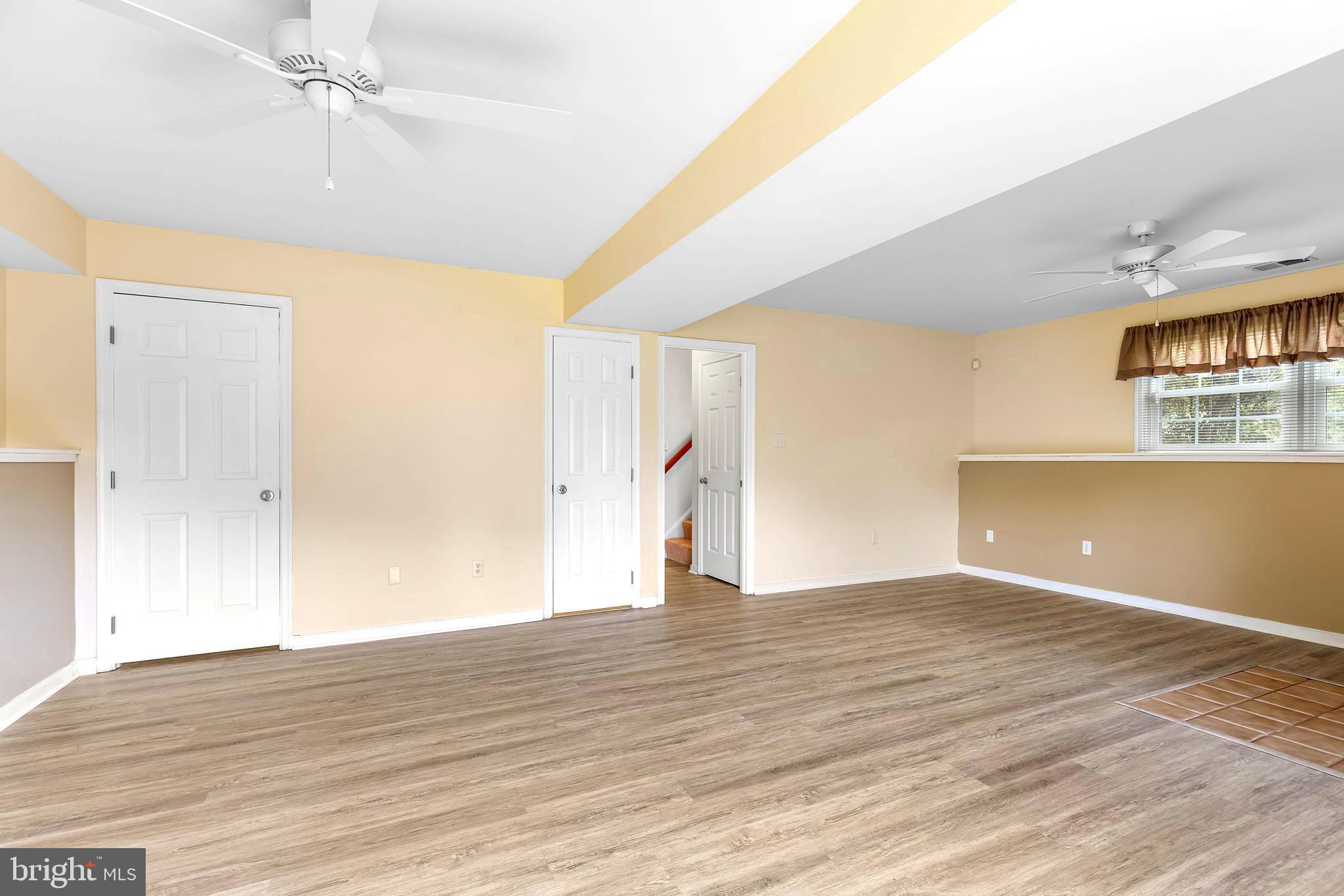 VISTA WOODS - Residential