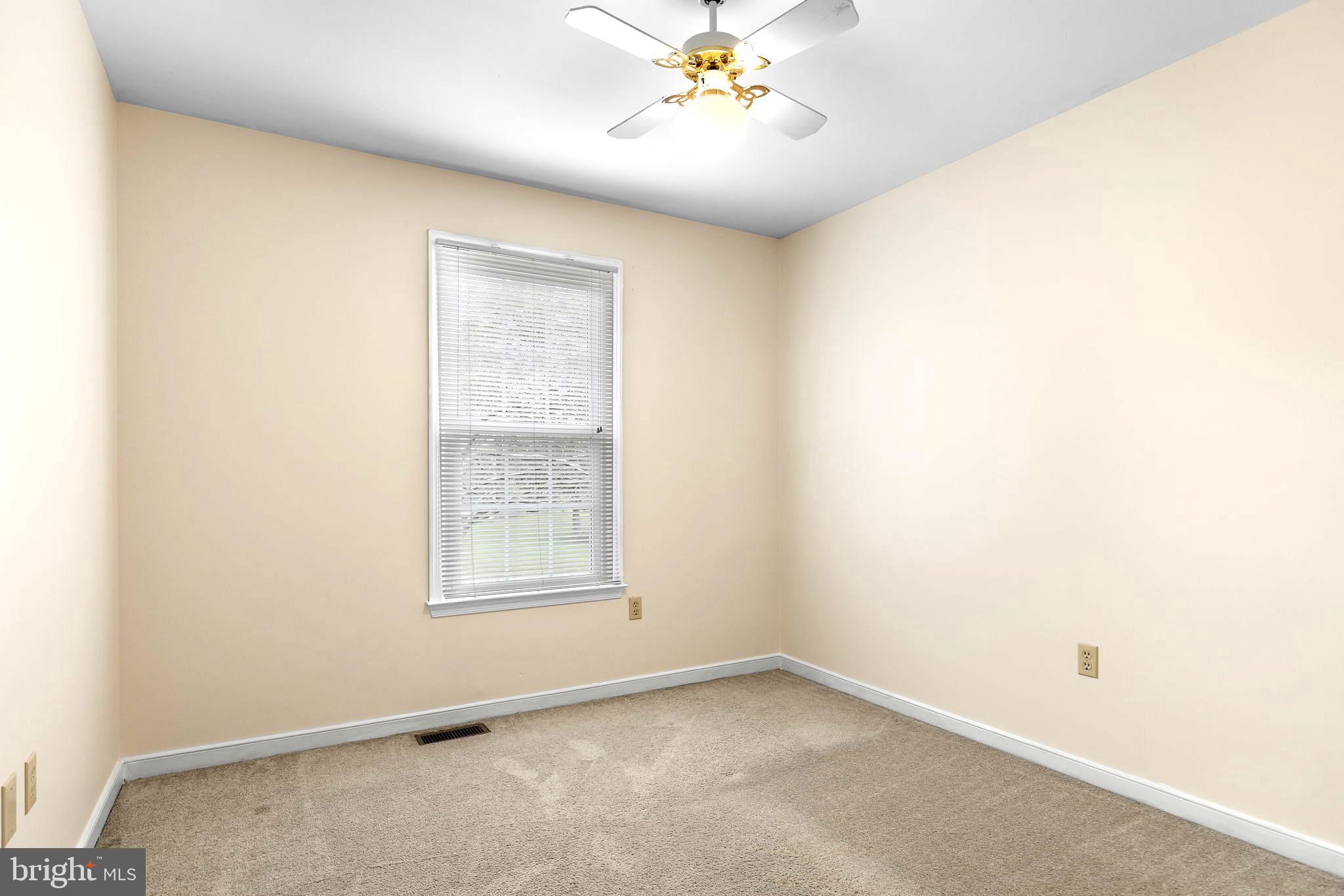 VISTA WOODS - Residential