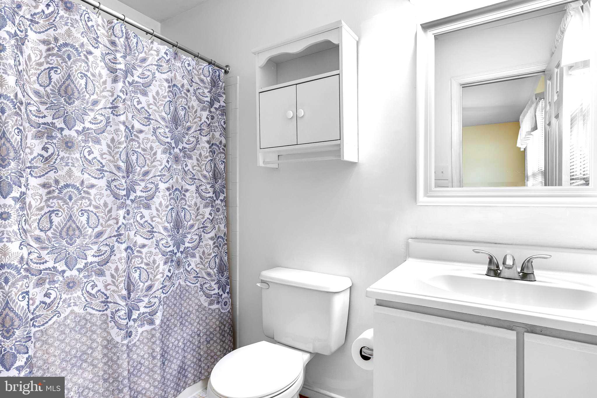 VISTA WOODS - Residential