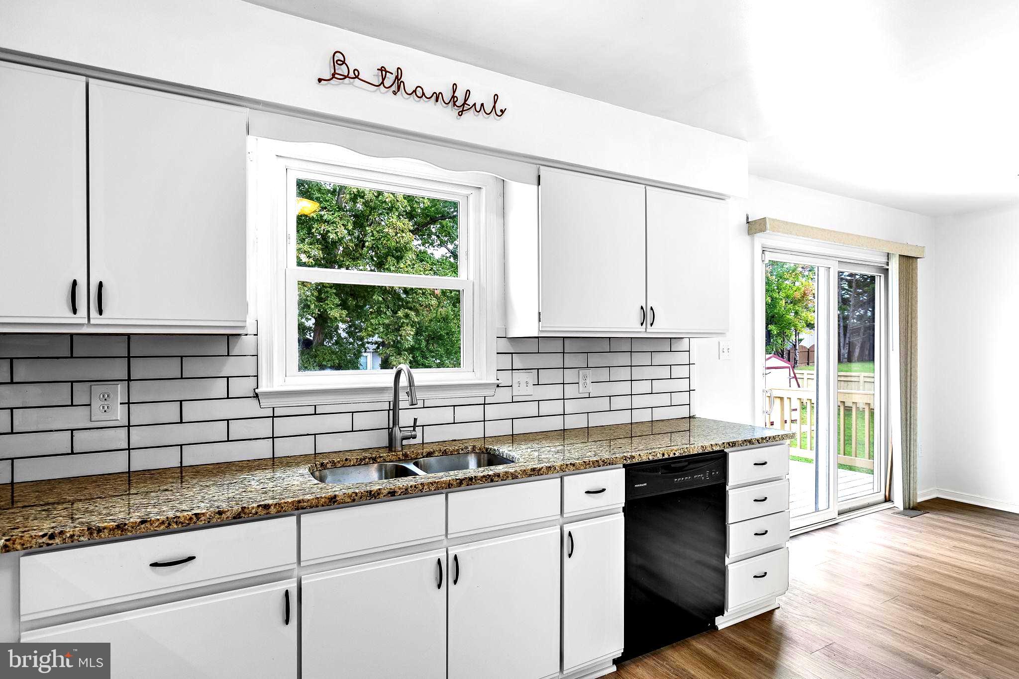 VISTA WOODS - Residential