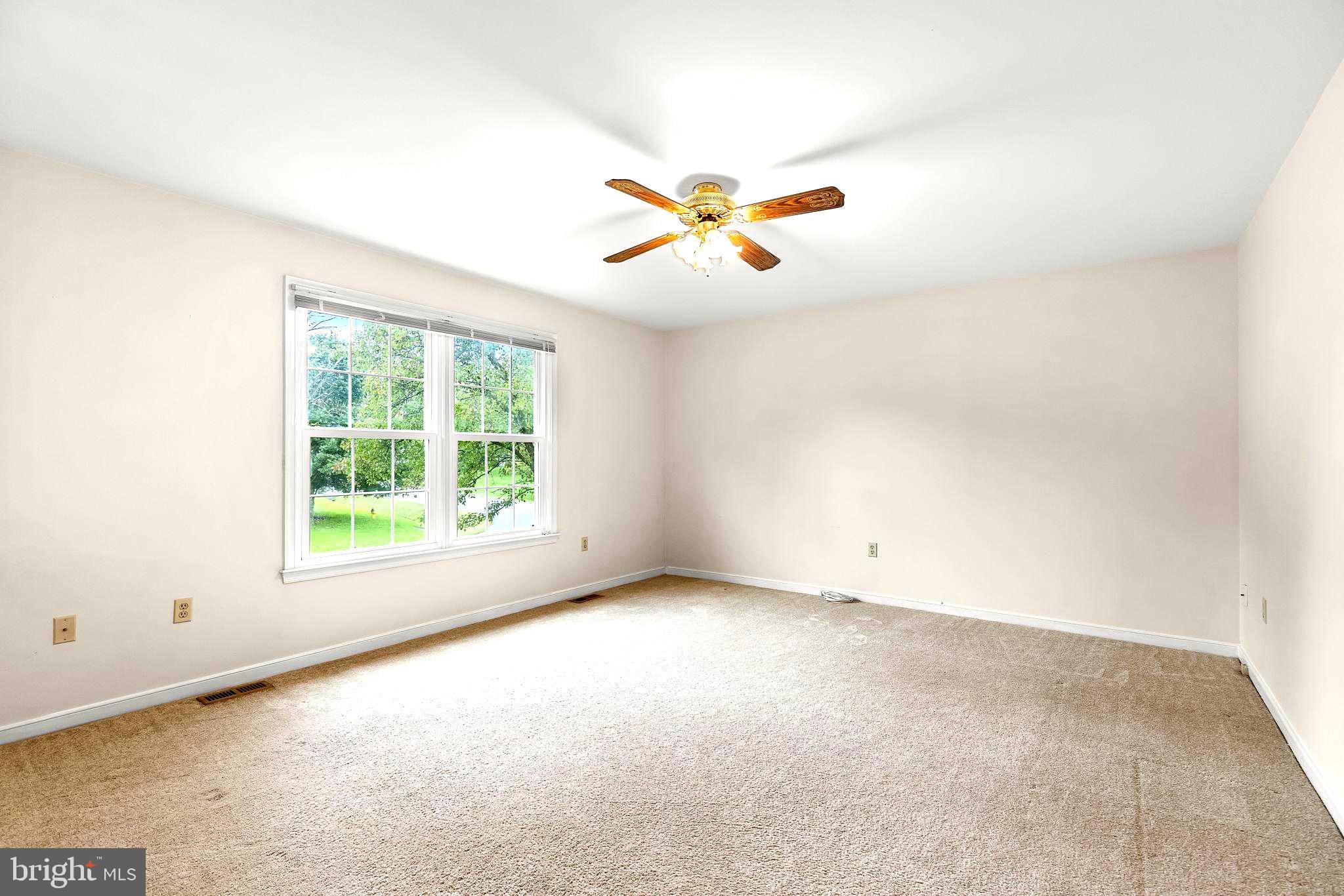 VISTA WOODS - Residential