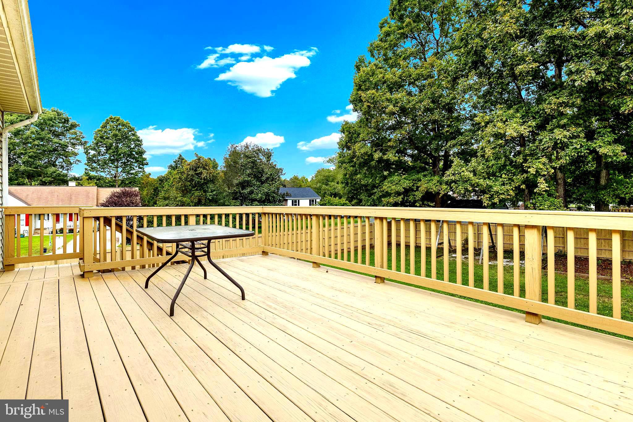 VISTA WOODS - Residential