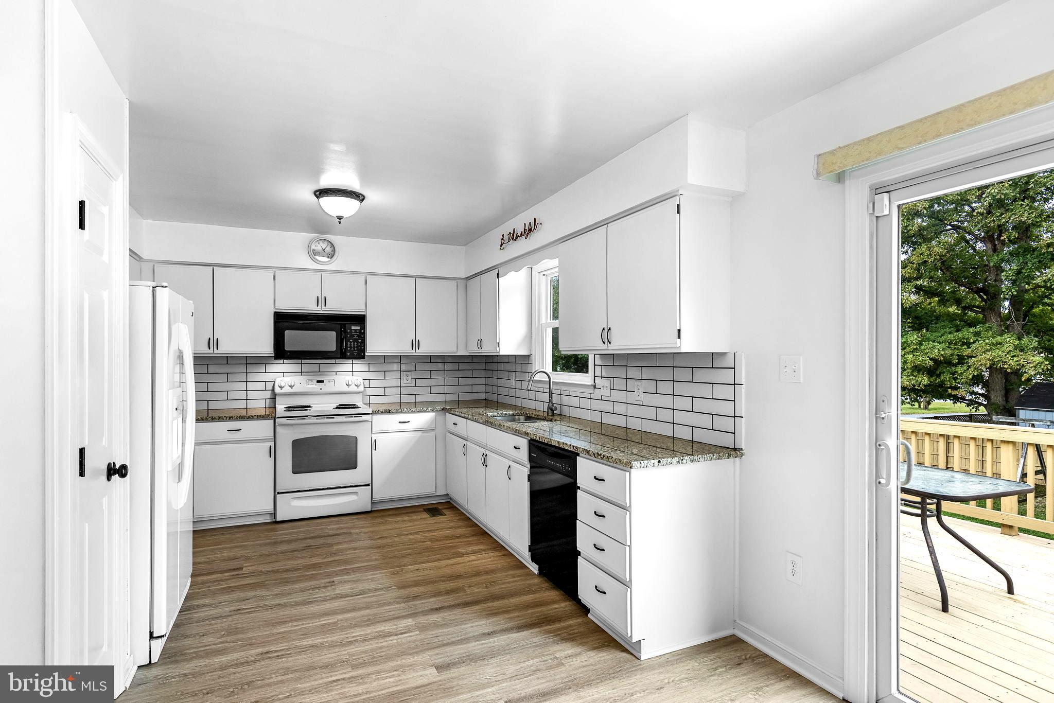 VISTA WOODS - Residential