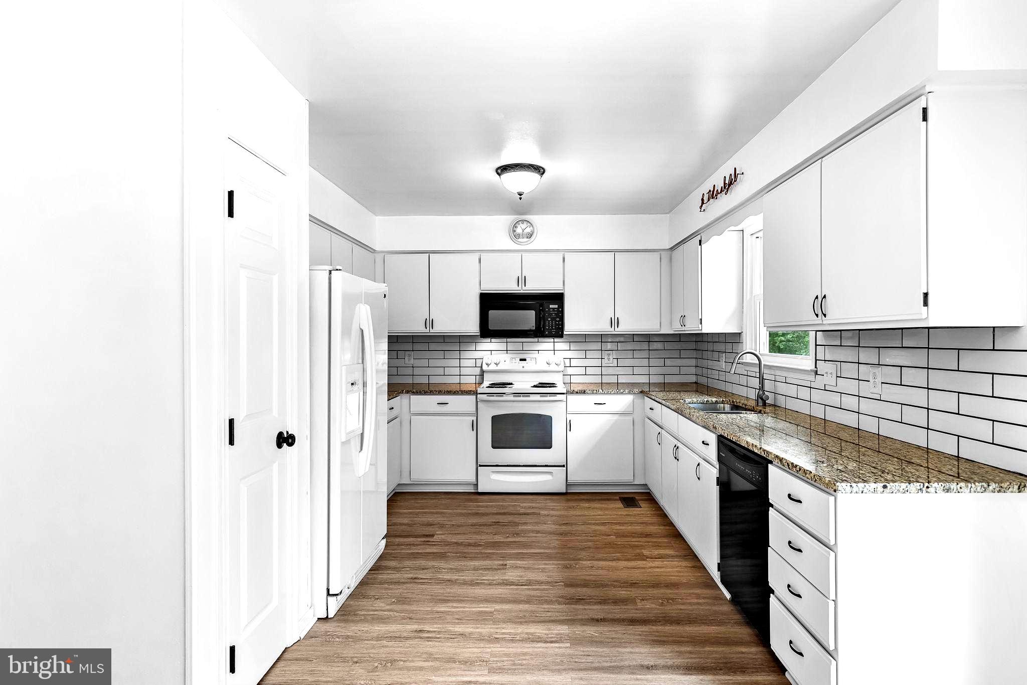 VISTA WOODS - Residential