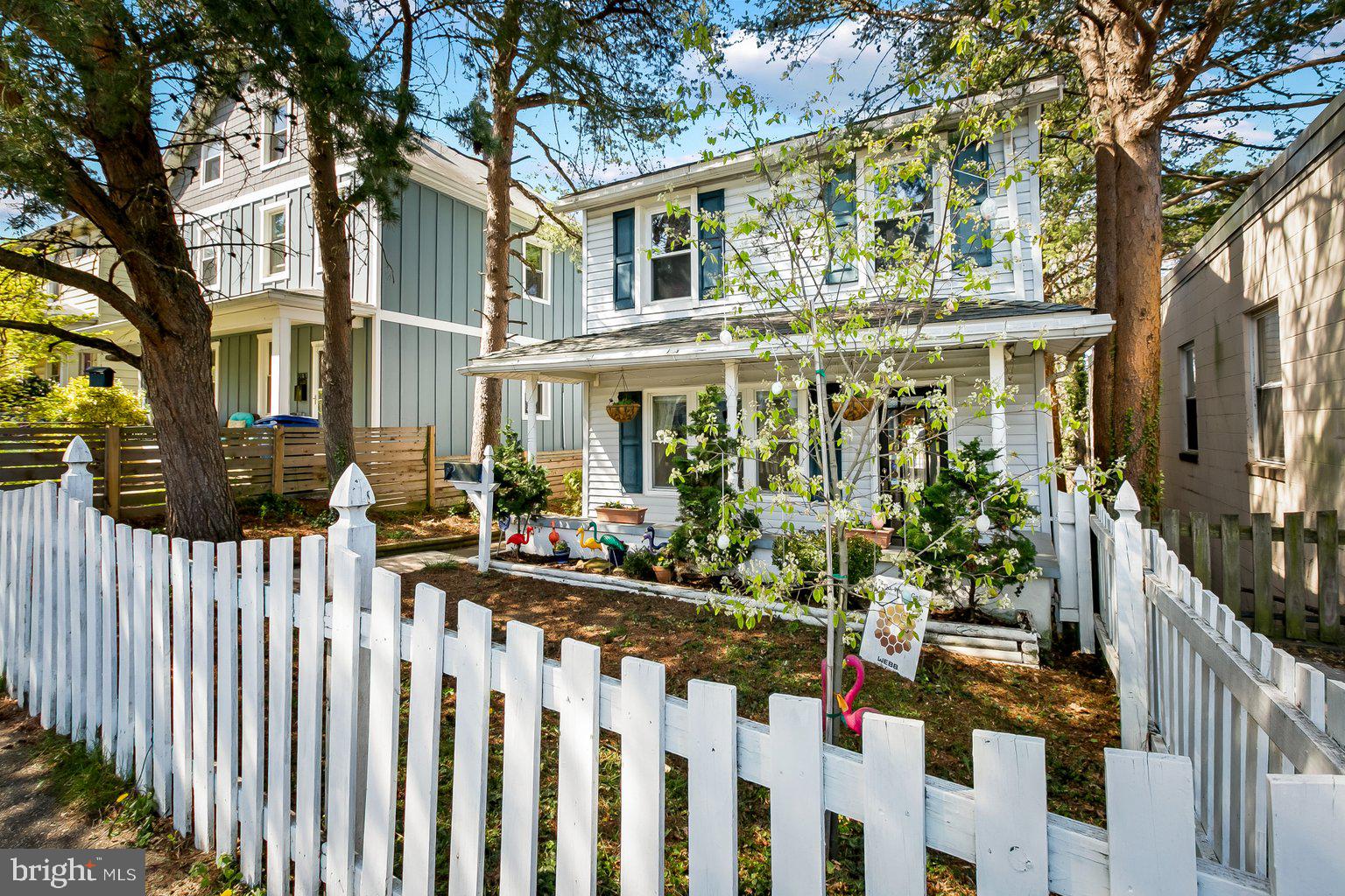 HAMPDEN HISTORIC DISTRICT - Residential
