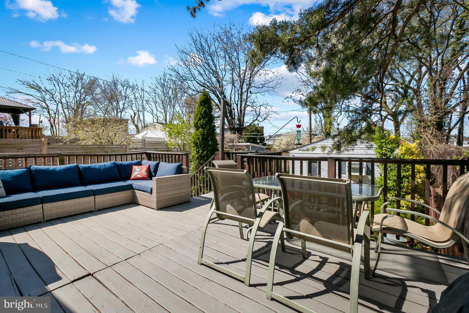 HAMPDEN HISTORIC DISTRICT - Residential