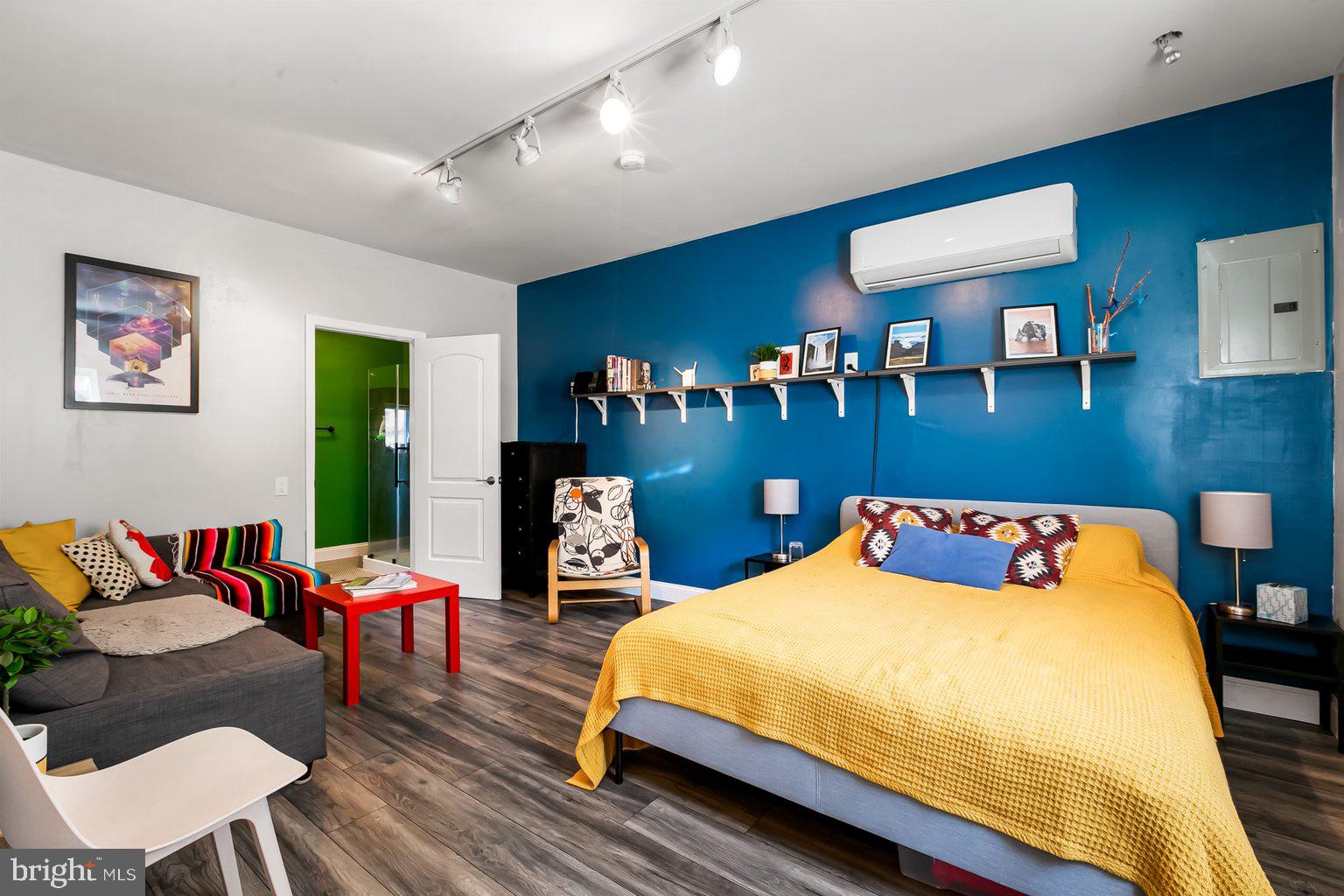 HAMPDEN HISTORIC DISTRICT - Residential