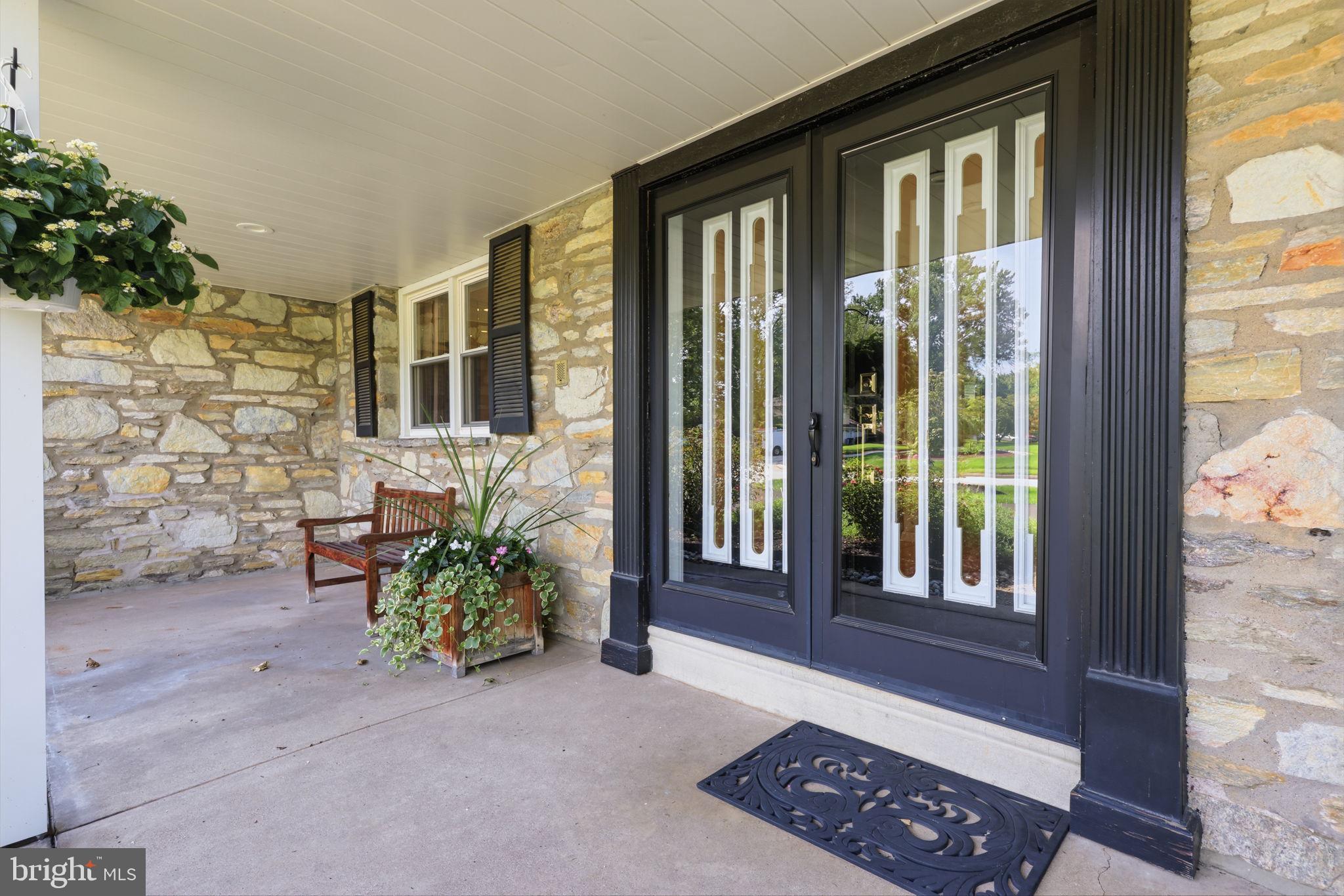 1027 CORN CRIB DRIVE