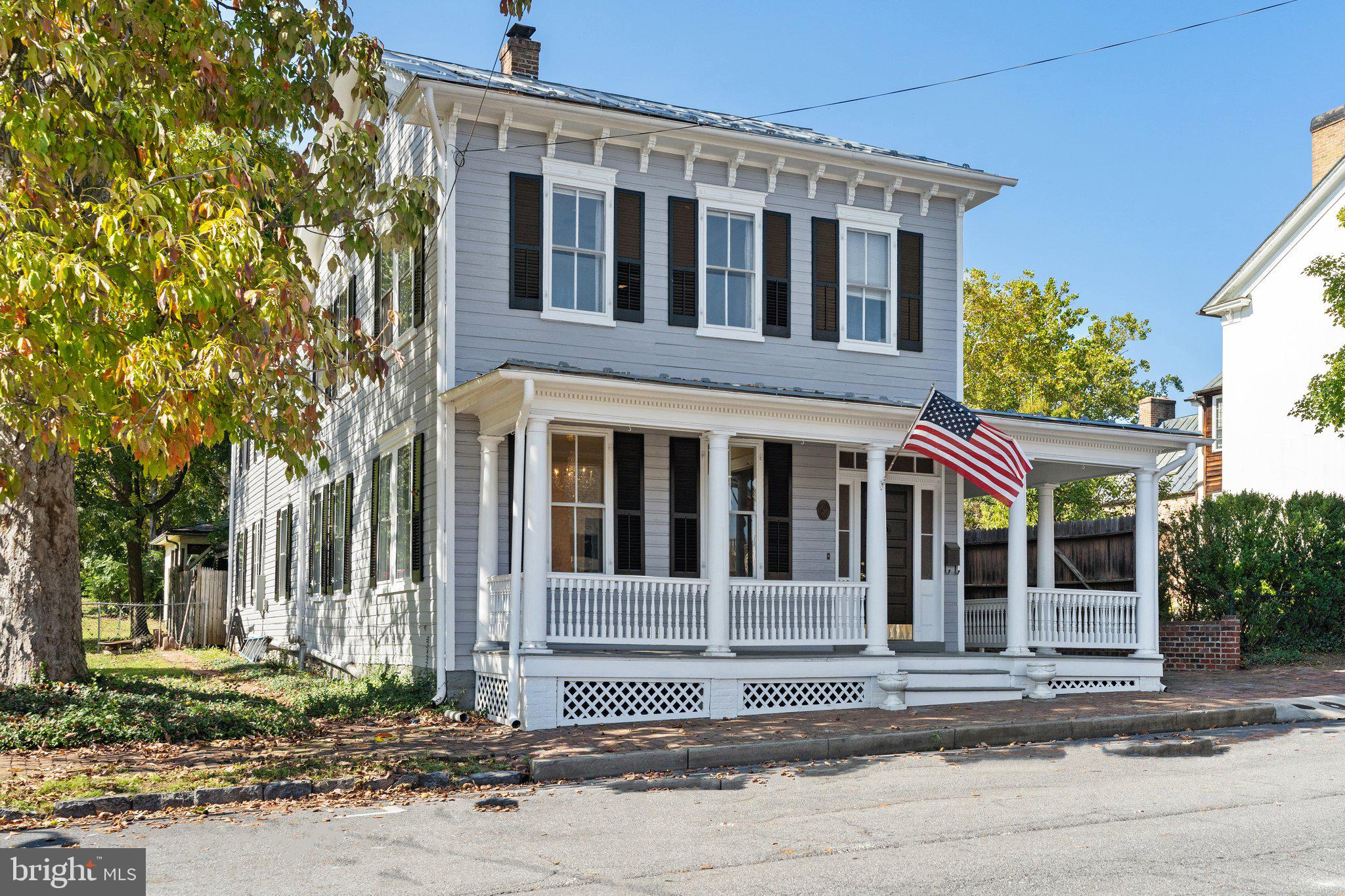 209 N WASHINGTON STREET