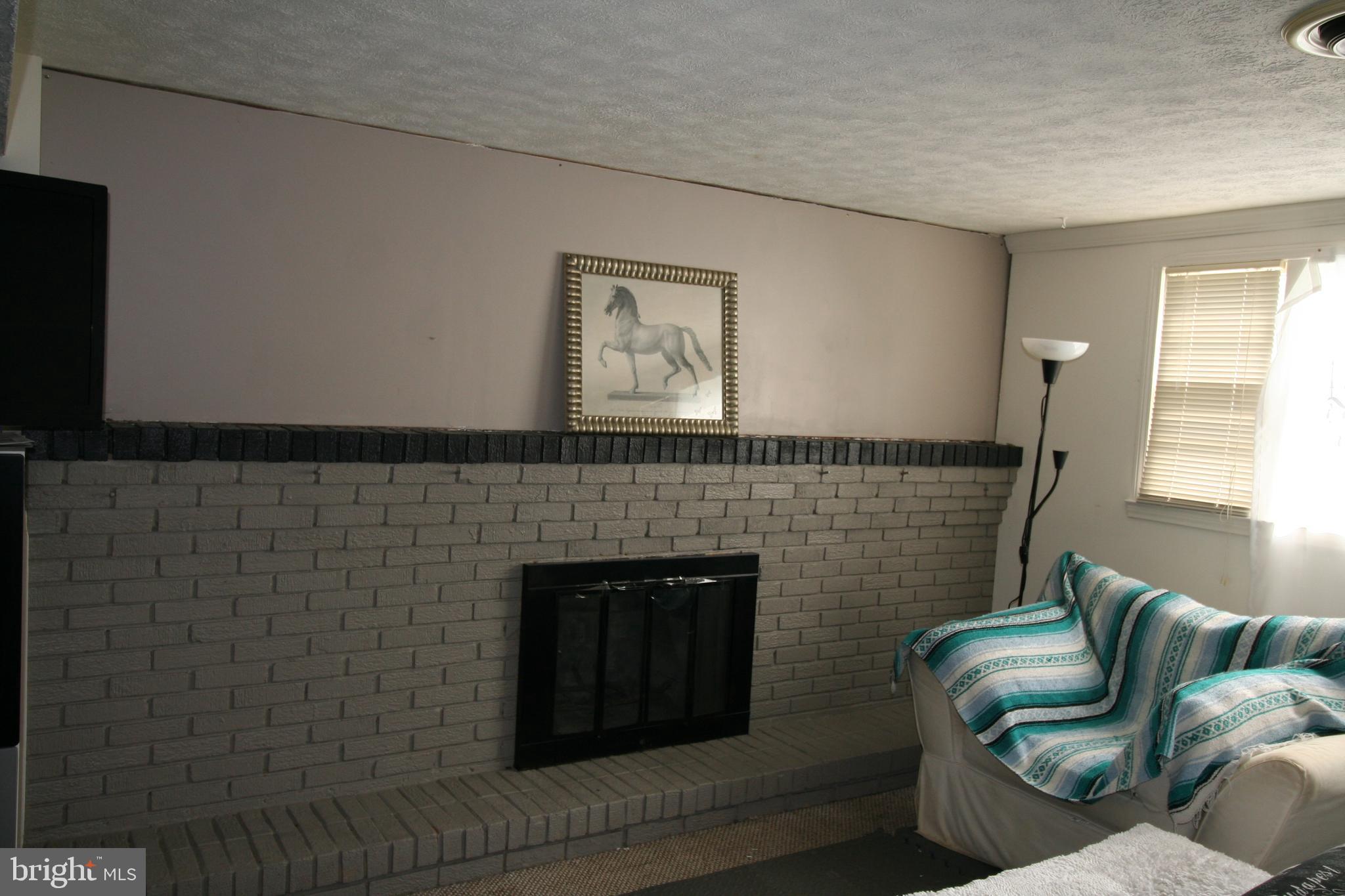 QUEENS WOOD - Residential