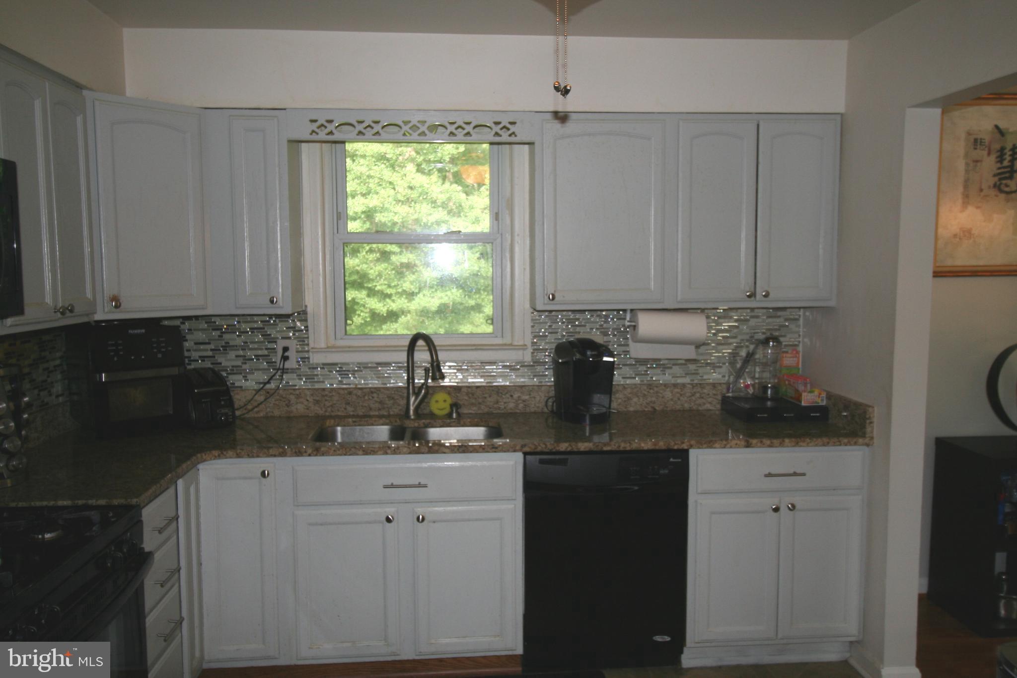 QUEENS WOOD - Residential