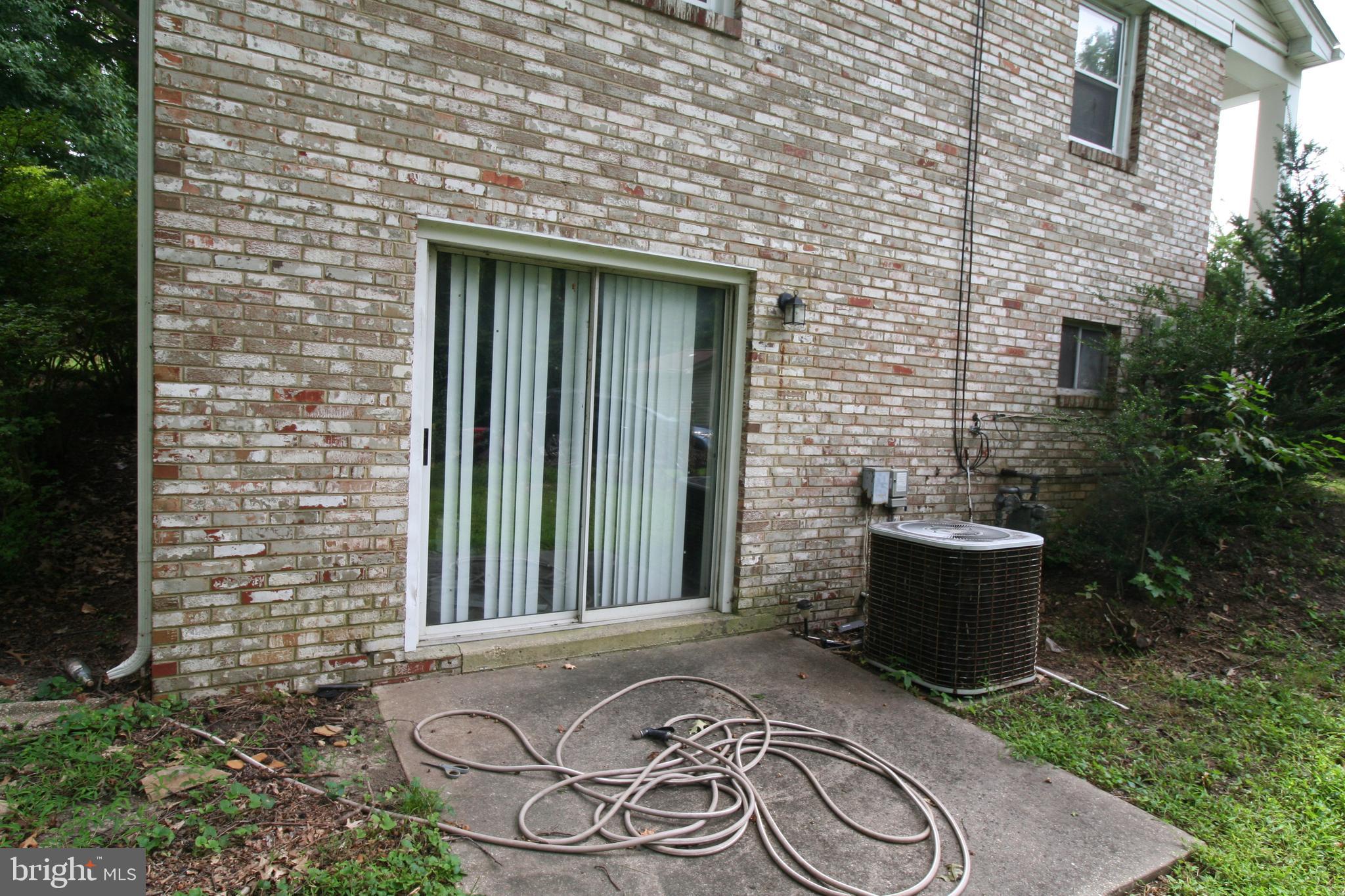 QUEENS WOOD - Residential