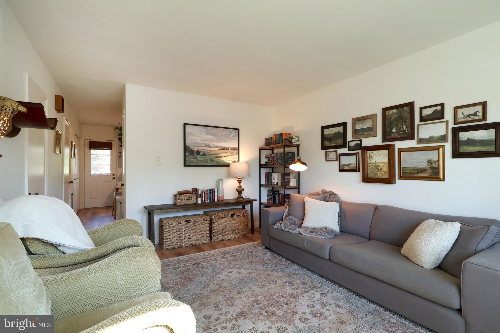 RAMBLING OAKS - Residential
