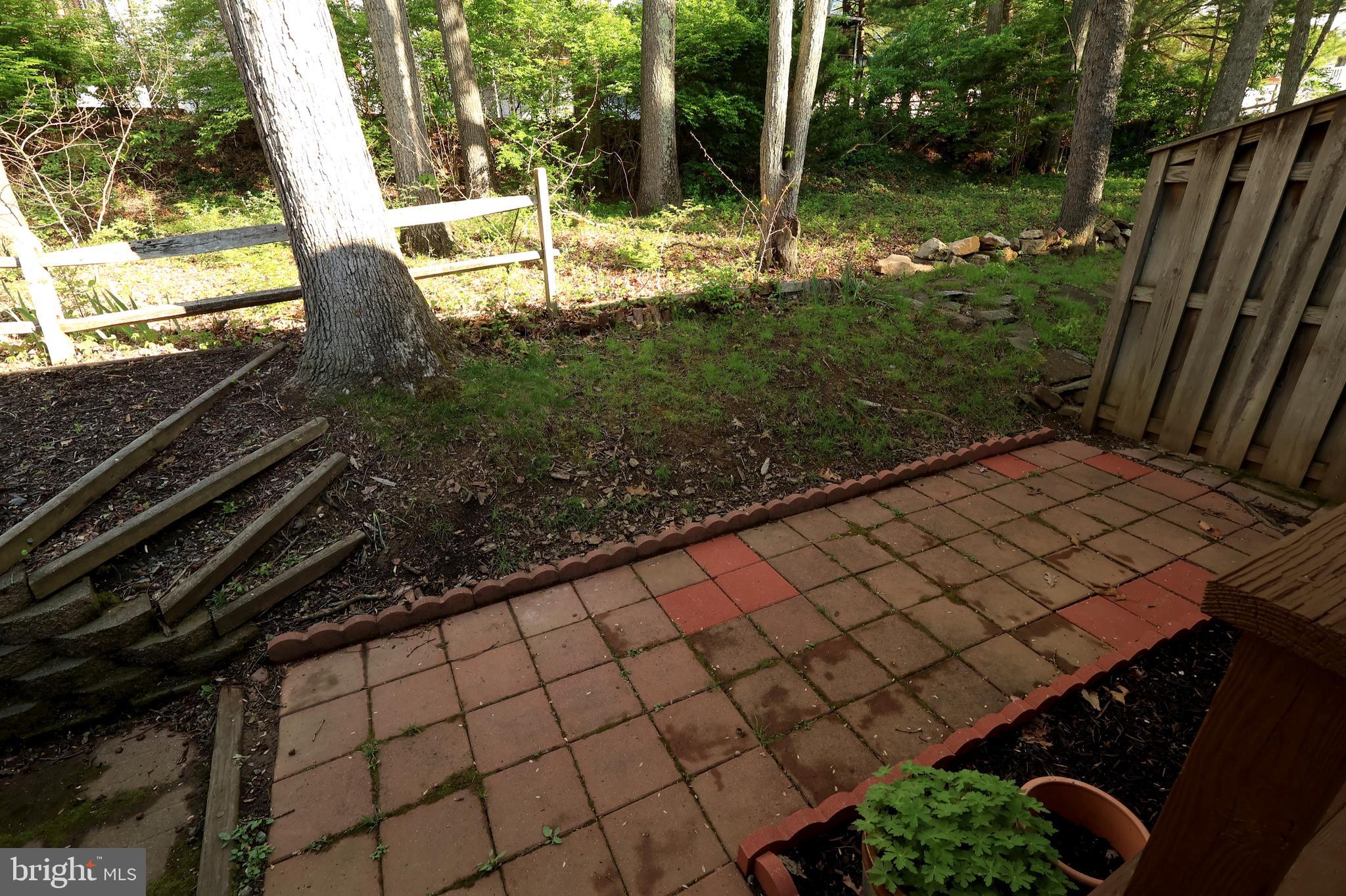 RAMBLING OAKS - Residential