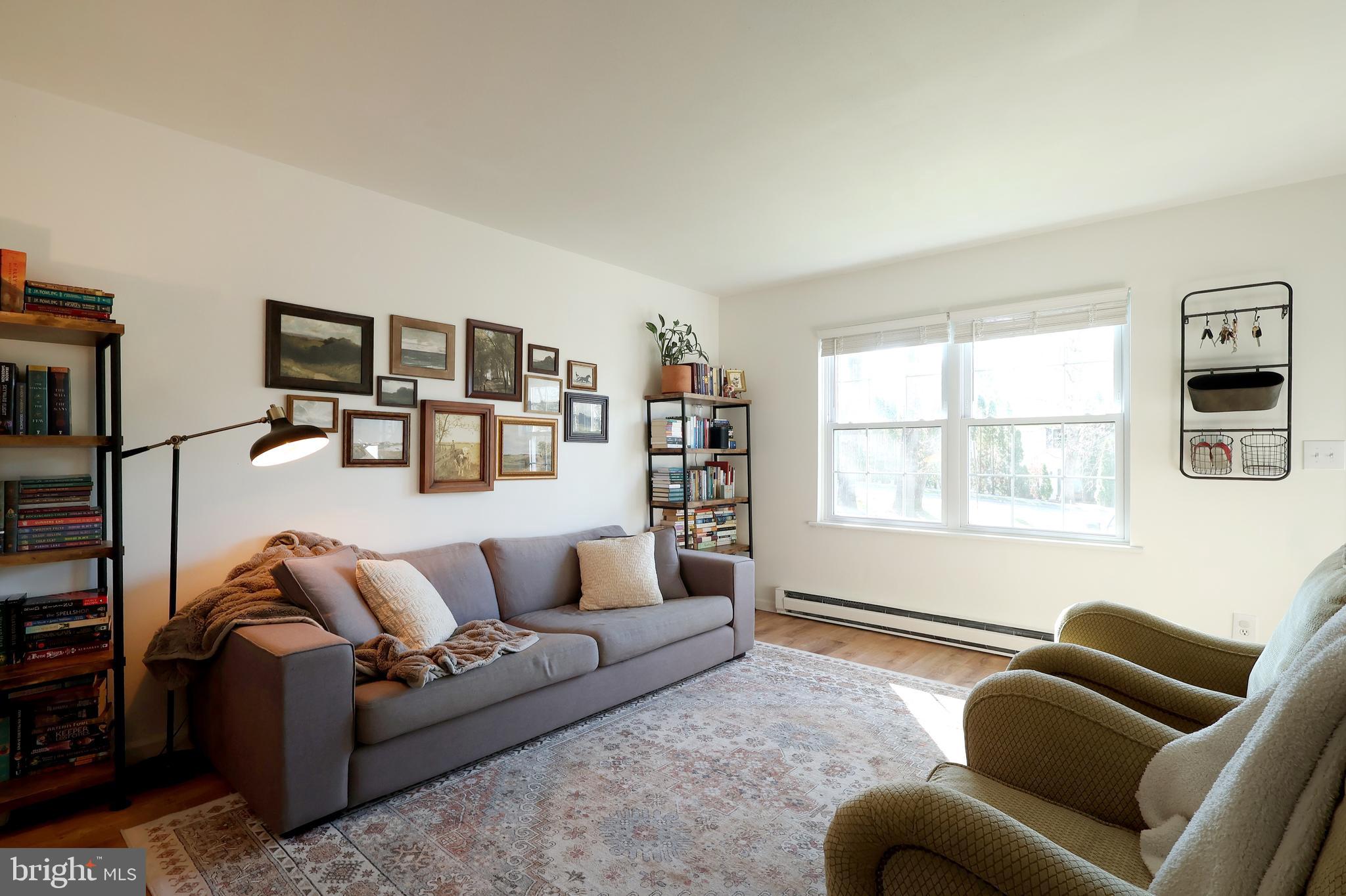 RAMBLING OAKS - Residential