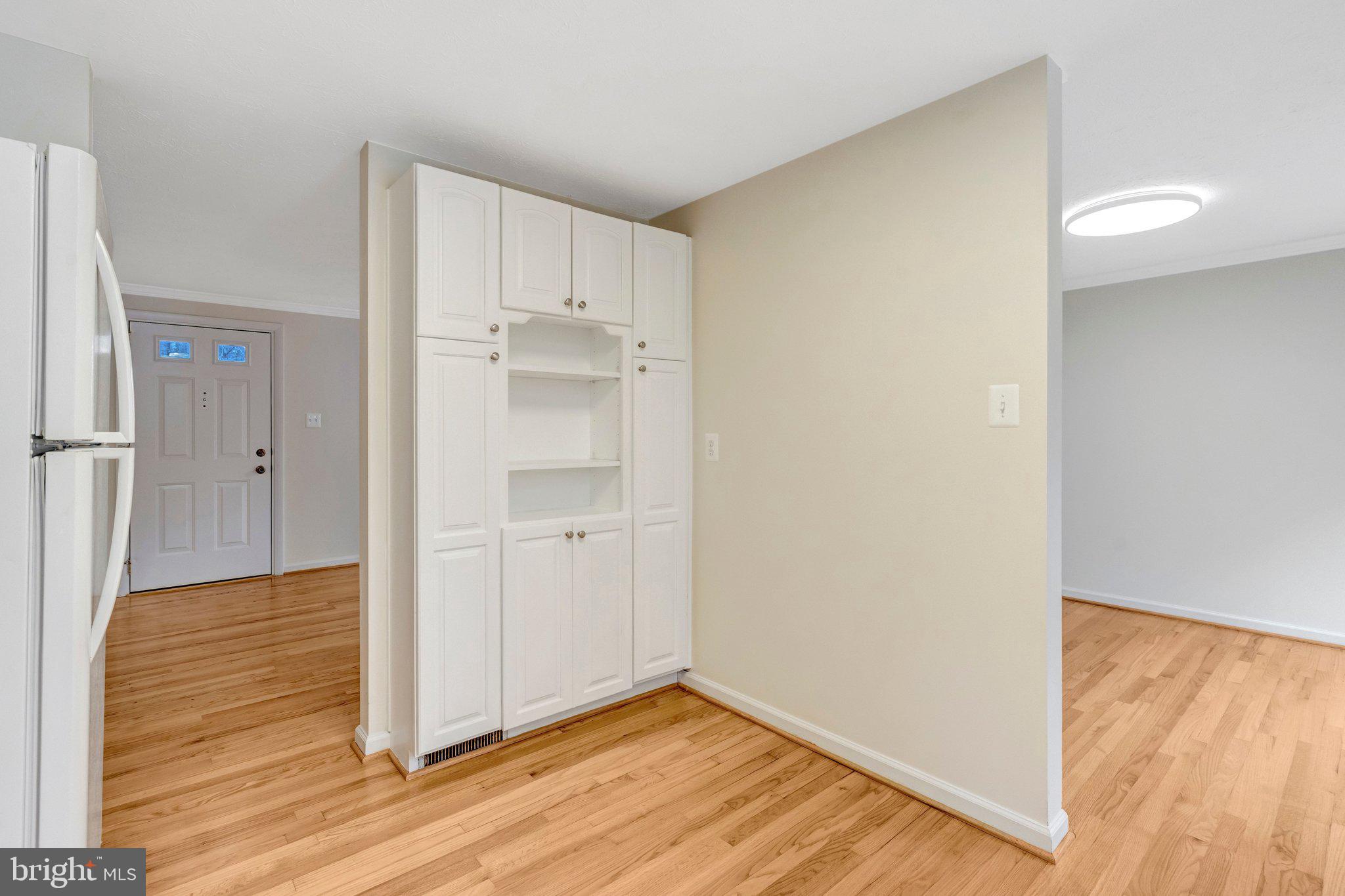 7743 MIDDLE VALLEY DRIVE