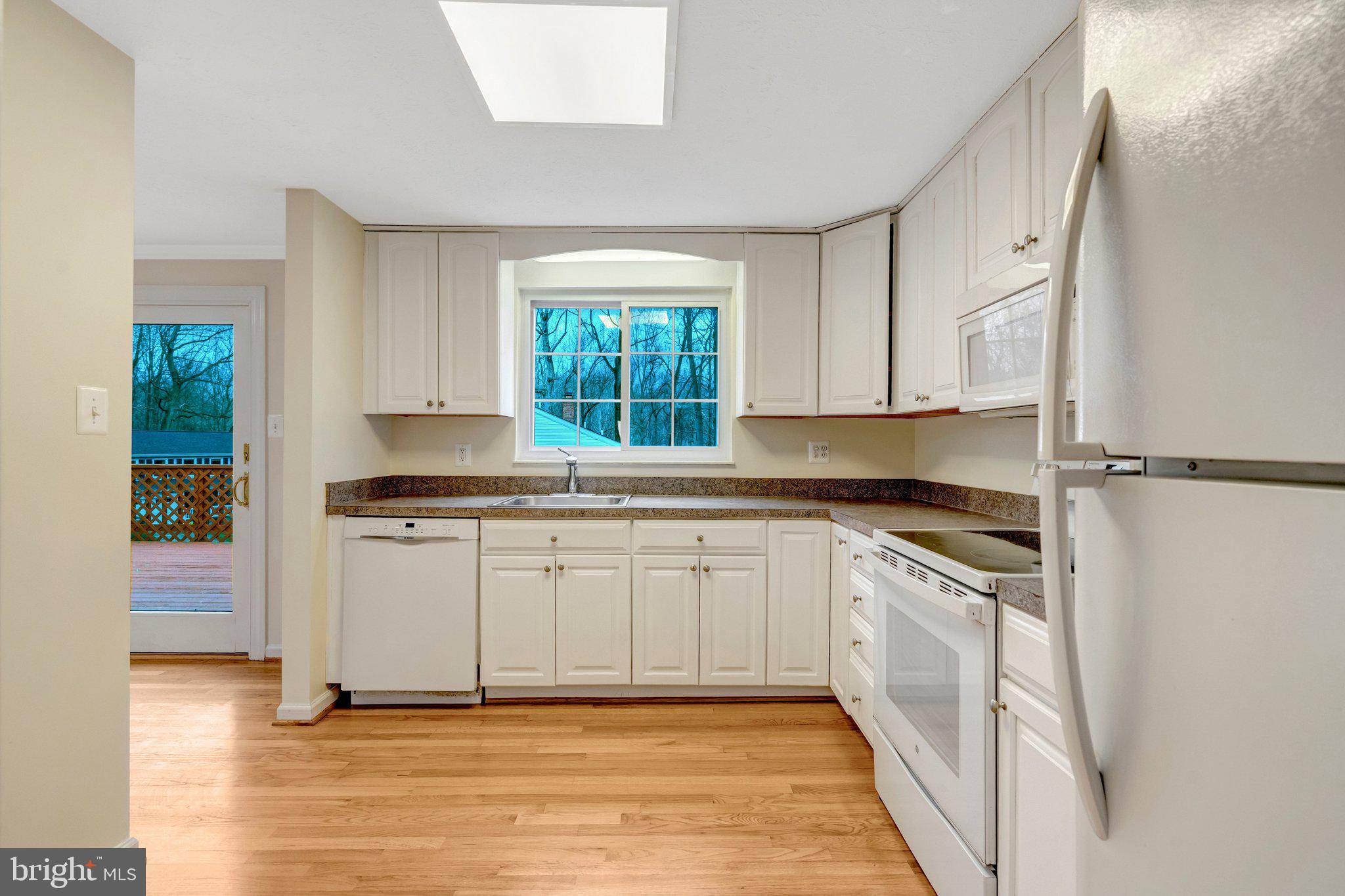 7743 MIDDLE VALLEY DRIVE