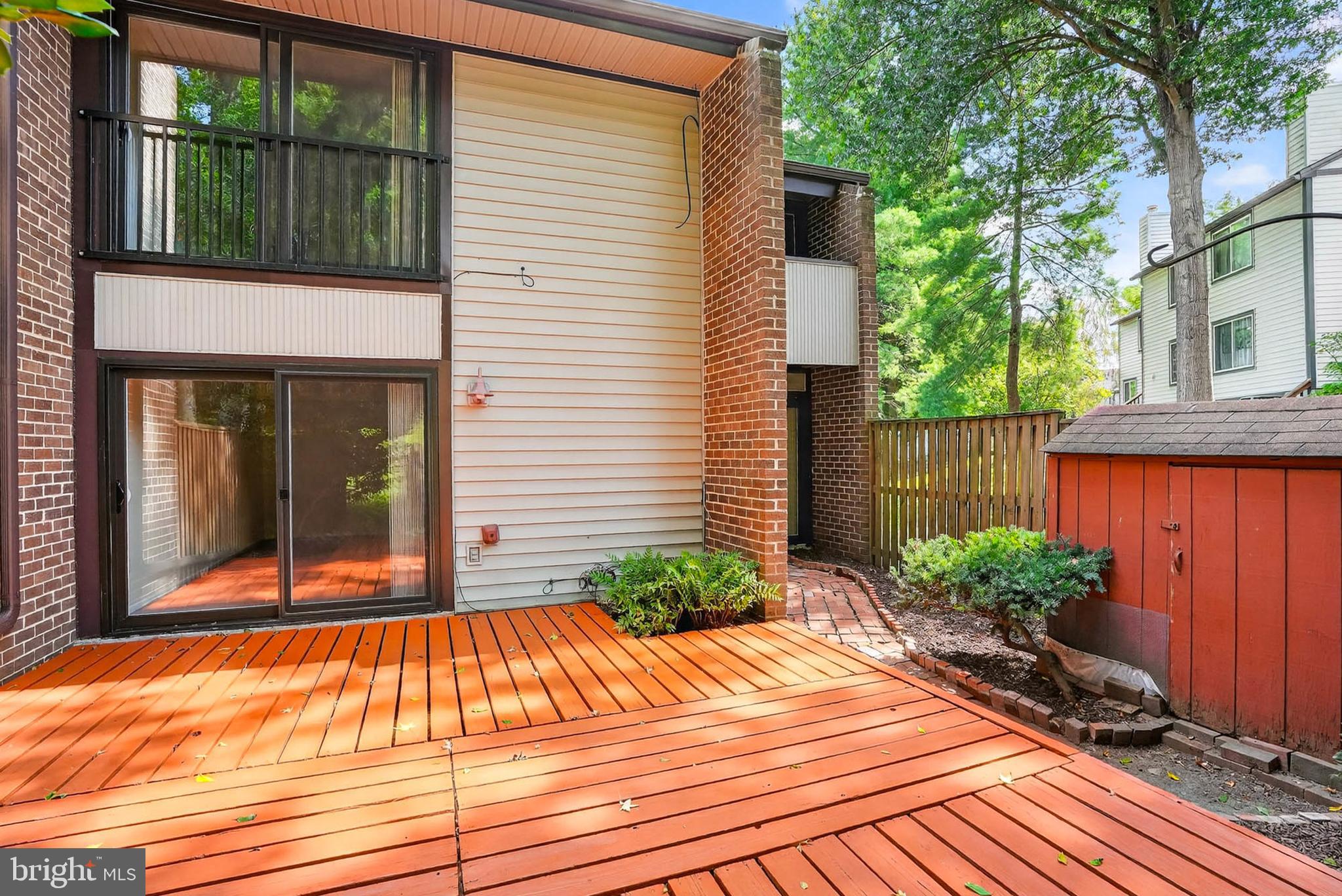 COLUMBIA TOWN CENTER - Residential Lease