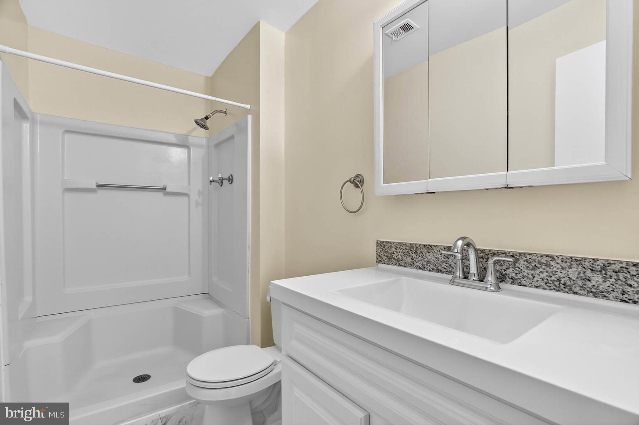 COLUMBIA TOWN CENTER - Residential Lease