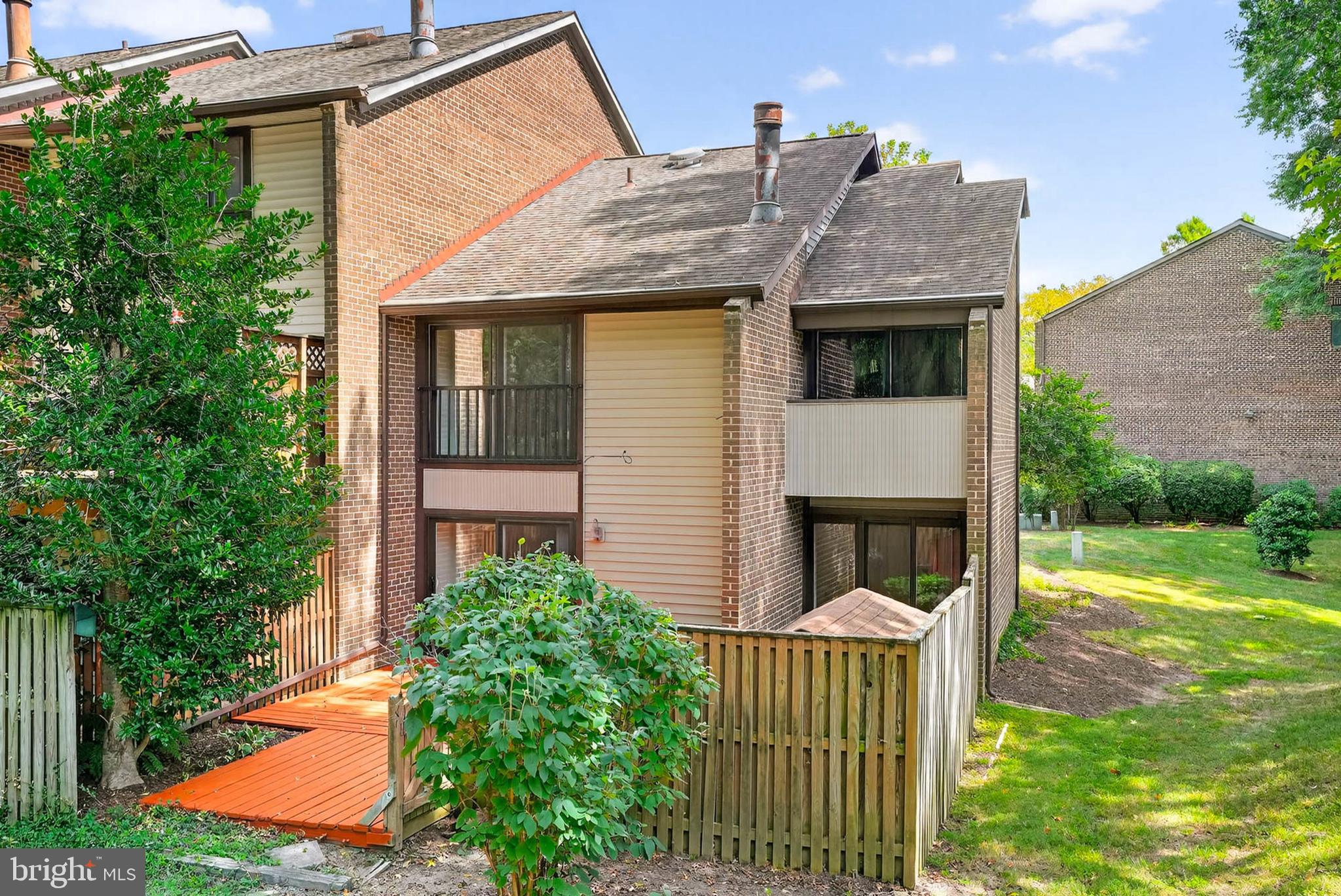 COLUMBIA TOWN CENTER - Residential Lease