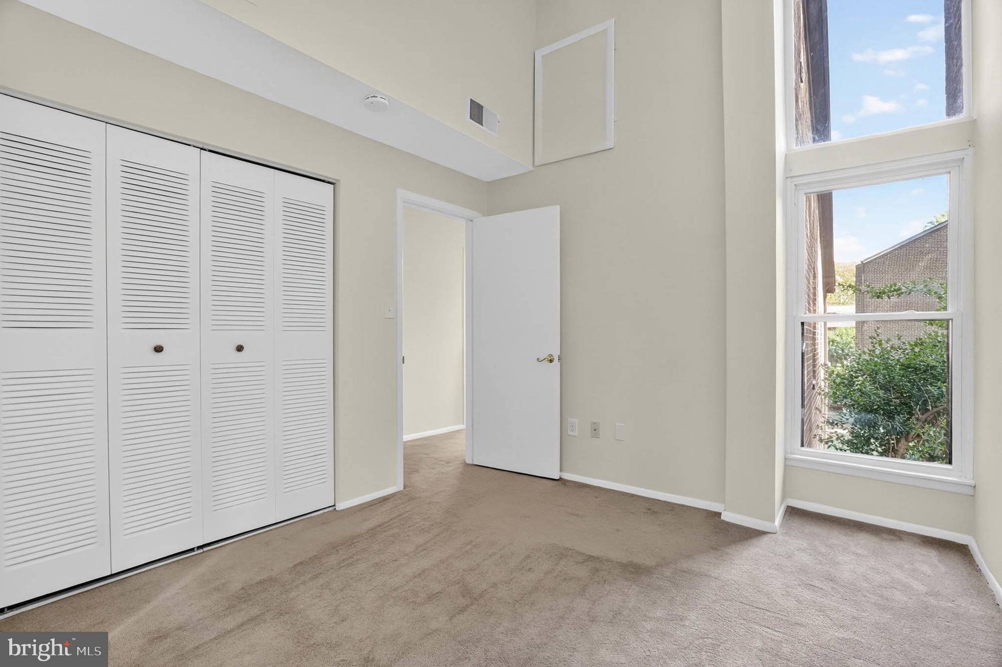 COLUMBIA TOWN CENTER - Residential Lease