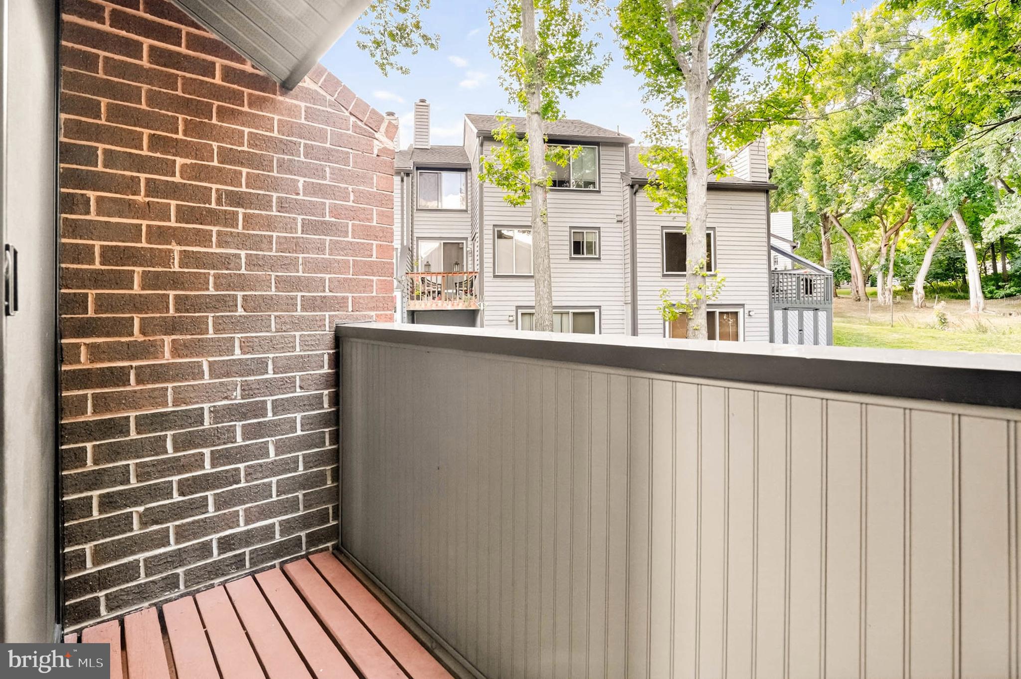 COLUMBIA TOWN CENTER - Residential Lease