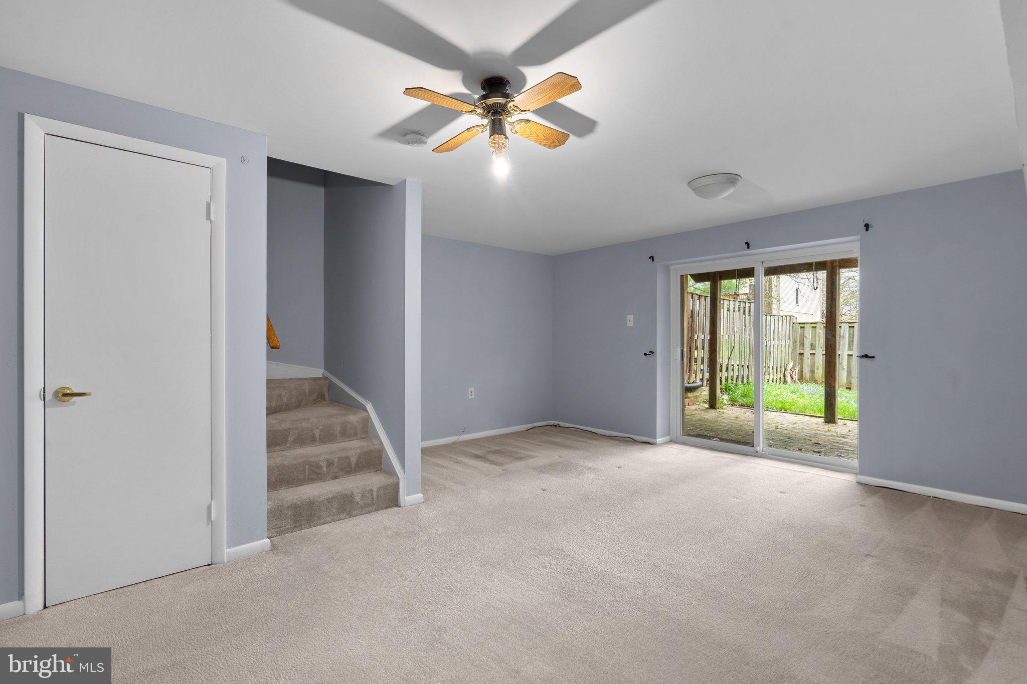 SILVER SPRING CNTRY CLUB - Residential