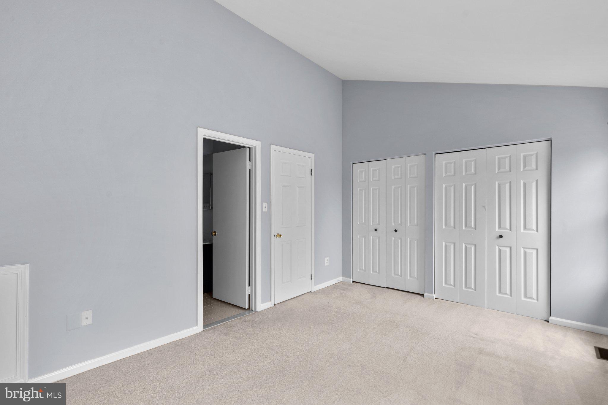 SILVER SPRING CNTRY CLUB - Residential