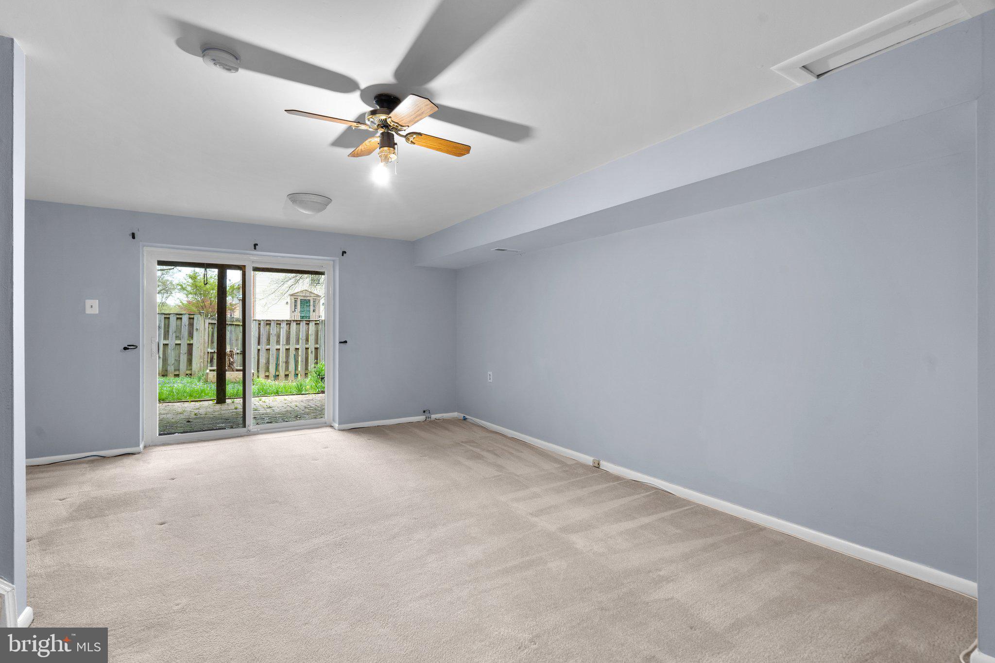 SILVER SPRING CNTRY CLUB - Residential