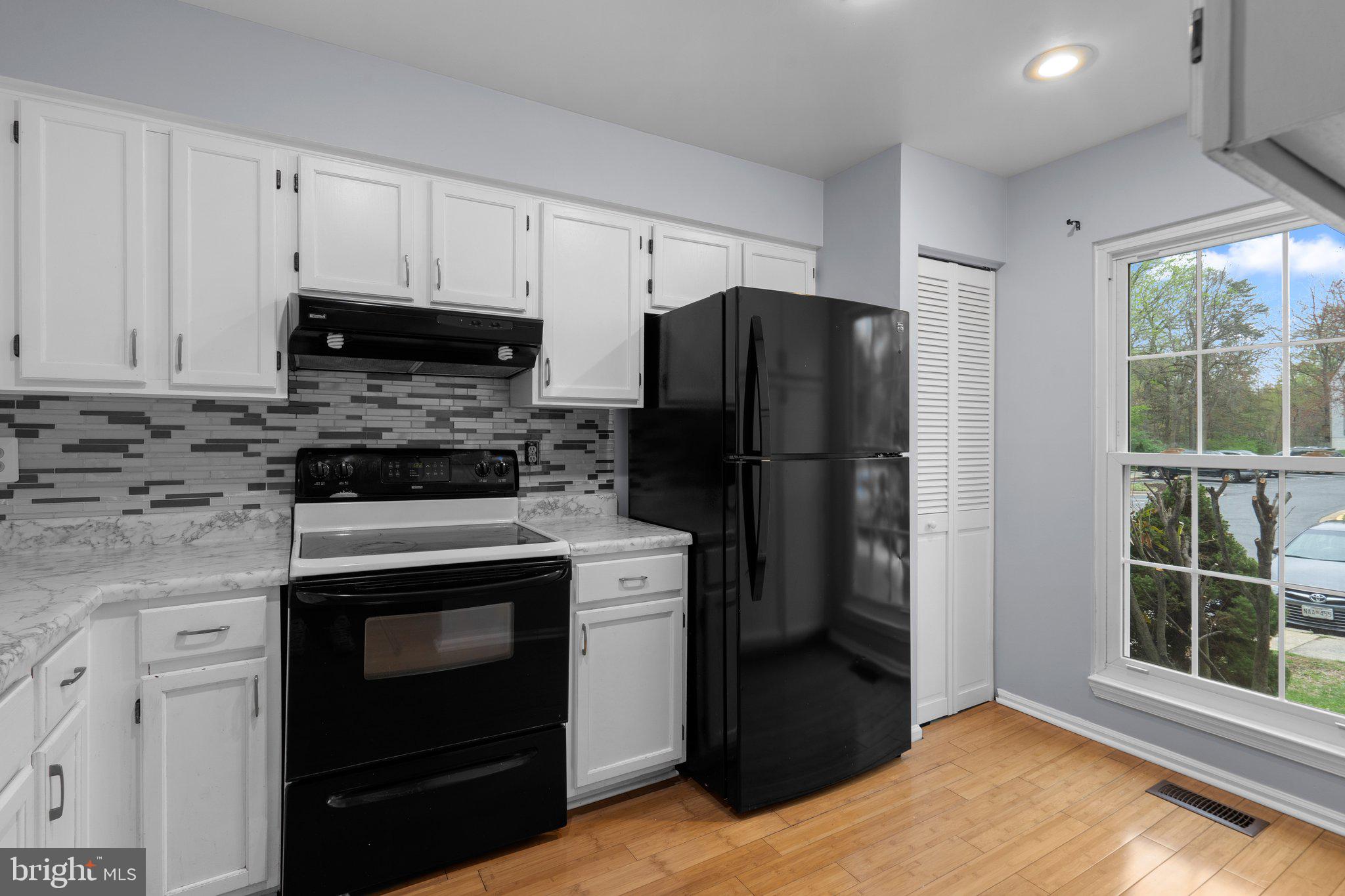 SILVER SPRING CNTRY CLUB - Residential