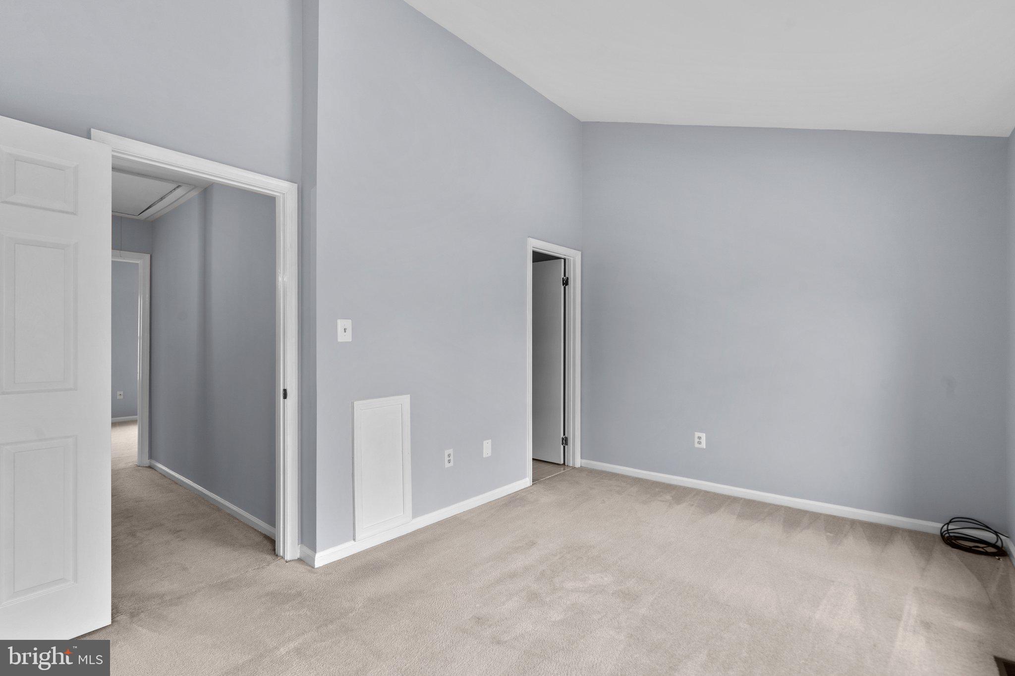 SILVER SPRING CNTRY CLUB - Residential